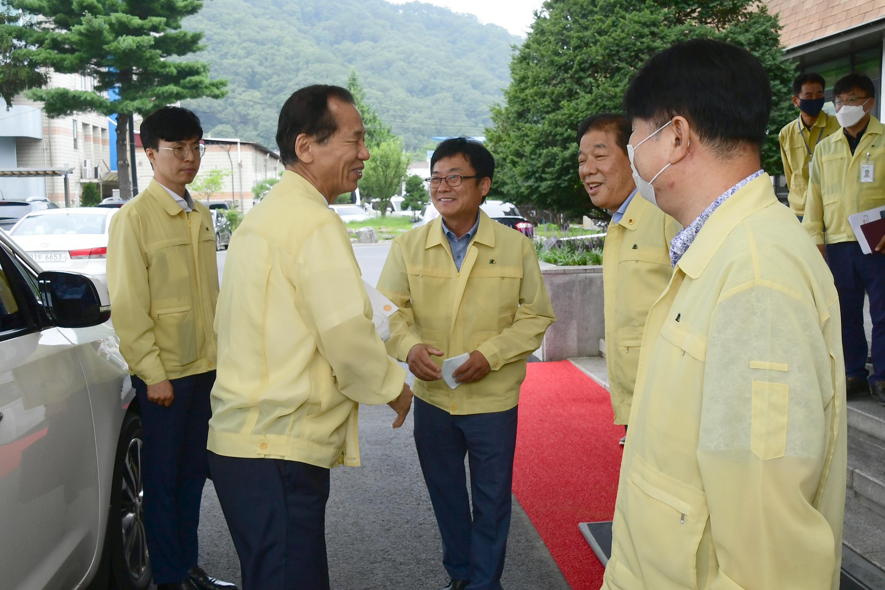 2020 최문순 강원도지사 화천군 호우피해 지역 격려 방문 의 사진