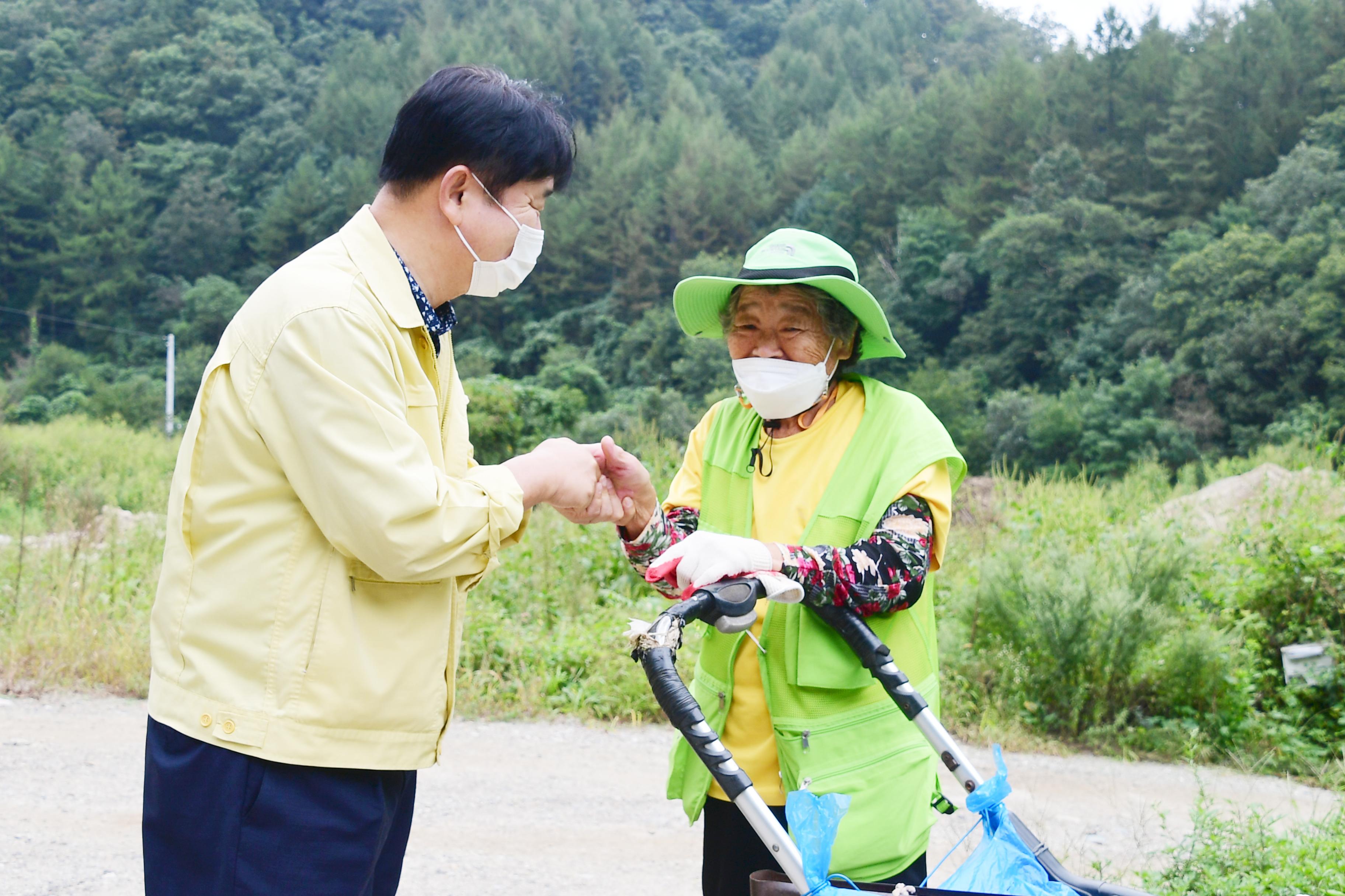 2020 노인일자리 사업장 격려방문 의 사진