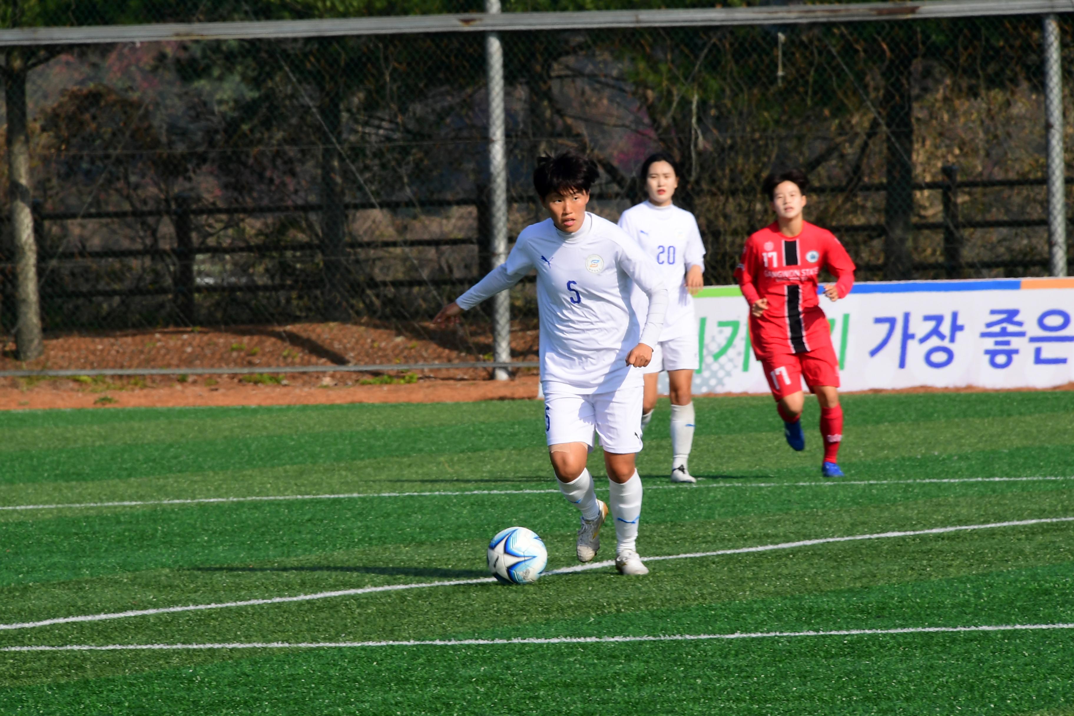 2020 춘계 한국여자축구연맹전 선수단 격려 의 사진