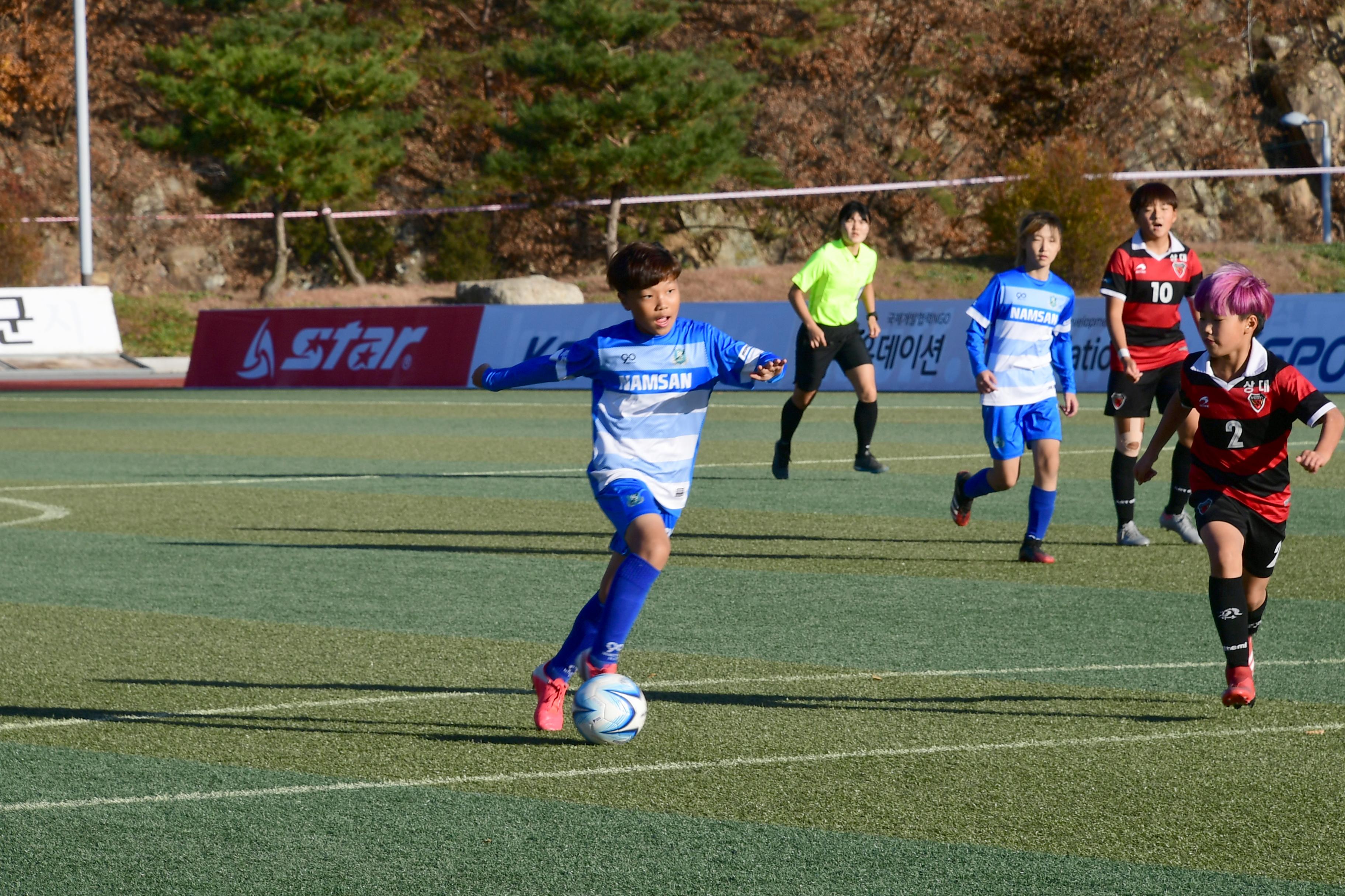 2020 춘계 한국여자축구연맹전 선수단 격려 의 사진