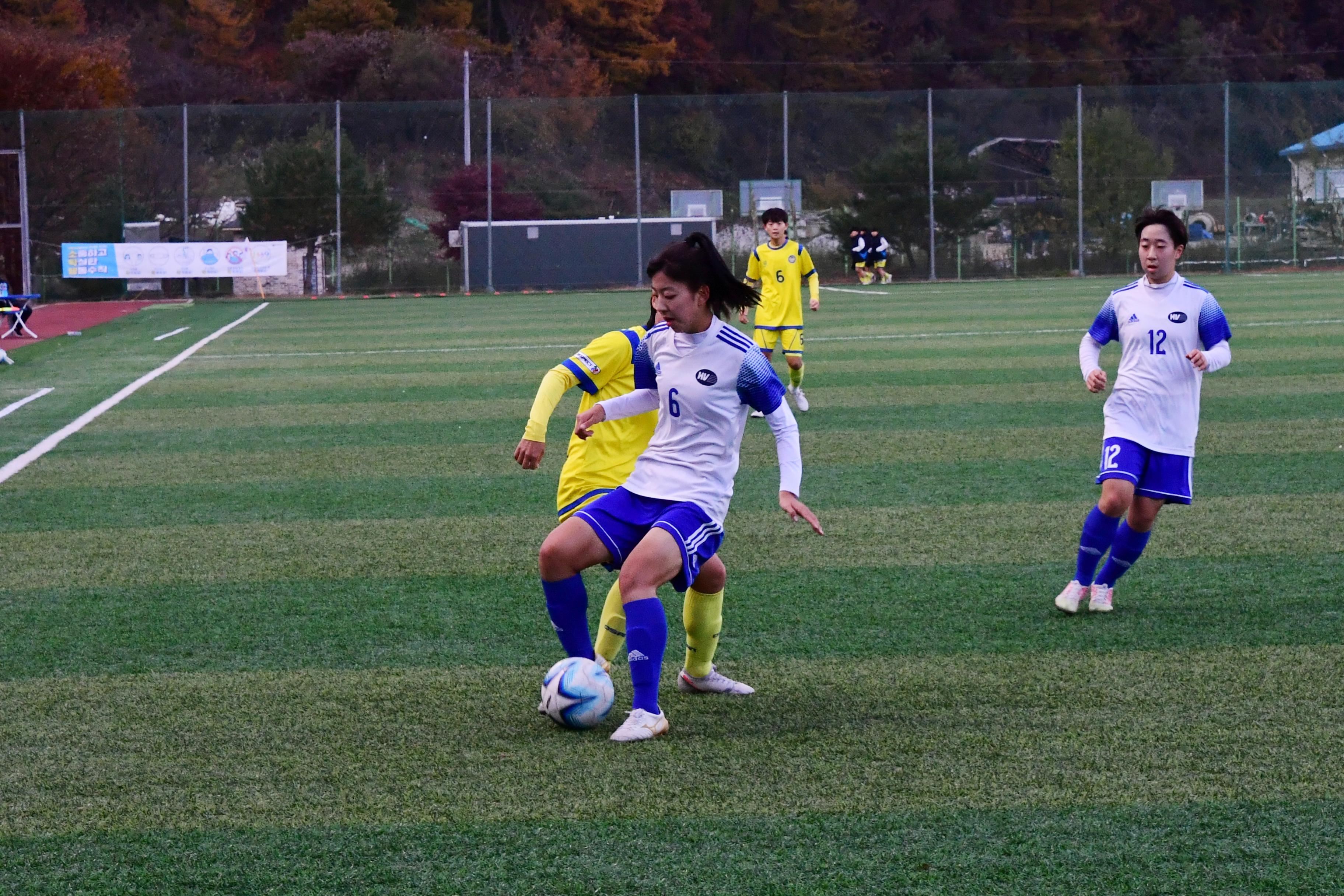 2020 춘계 한국여자축구연맹전 선수단 격려 의 사진