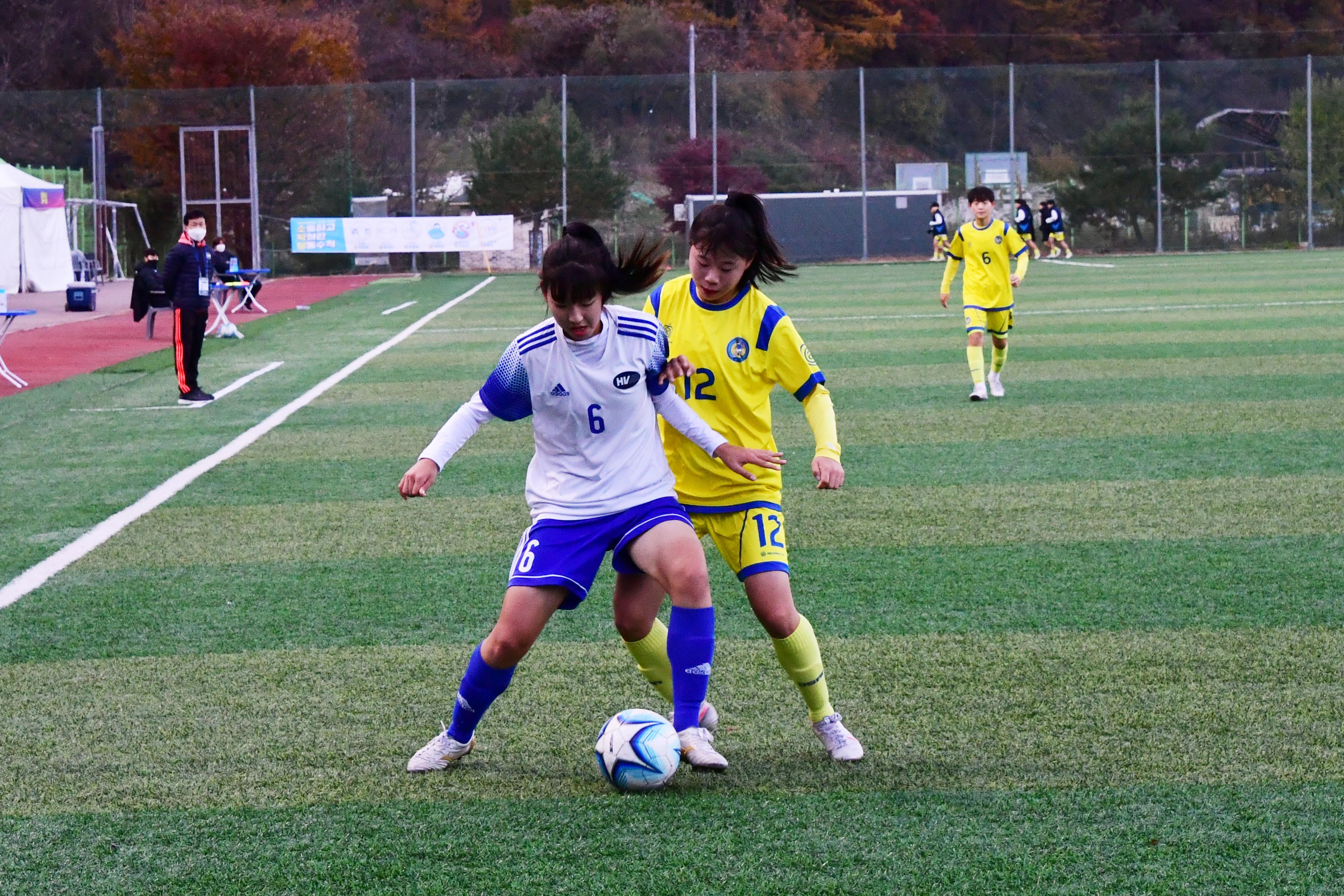 2020 춘계 한국여자축구연맹전 선수단 격려 의 사진