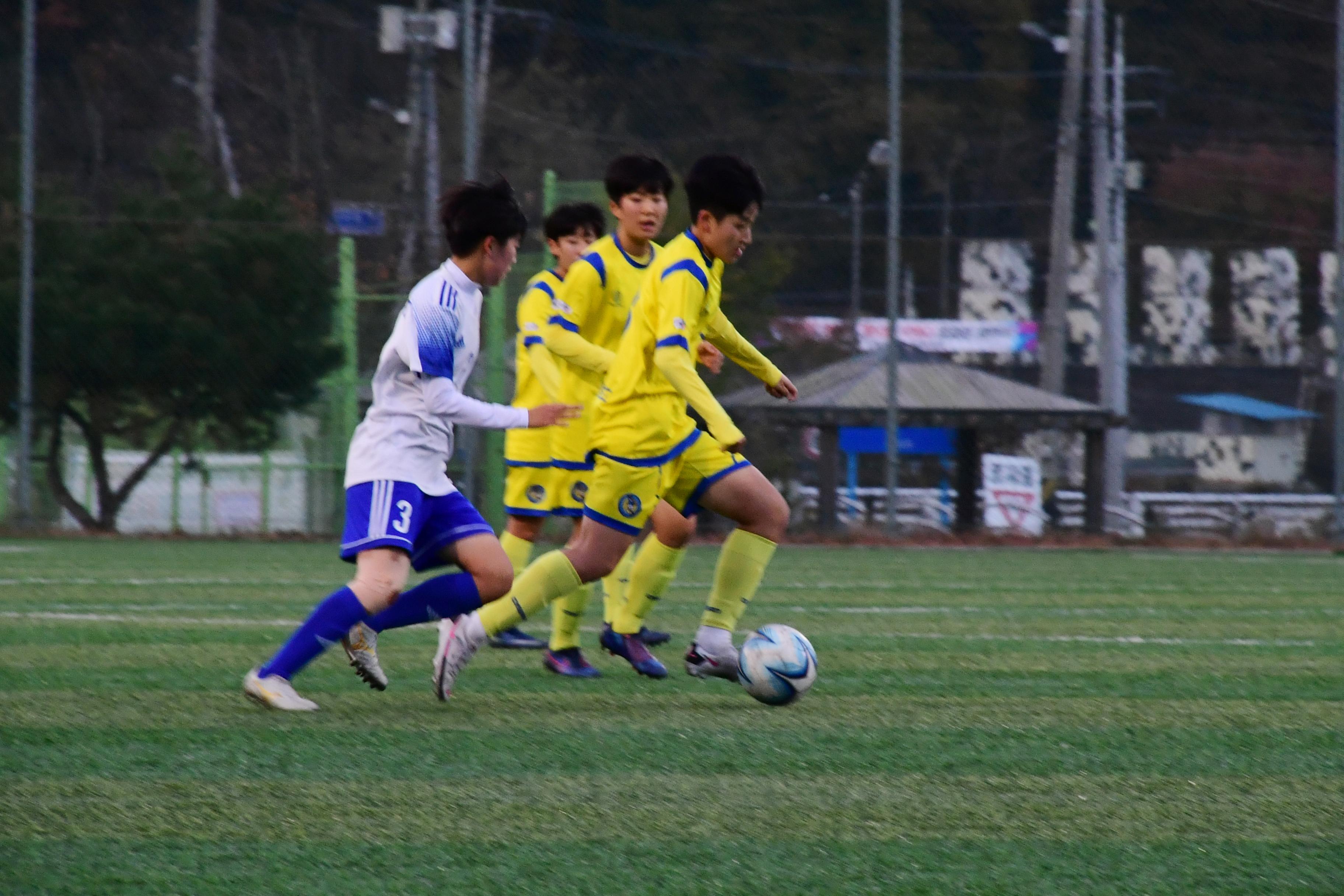 2020 춘계 한국여자축구연맹전 선수단 격려 의 사진