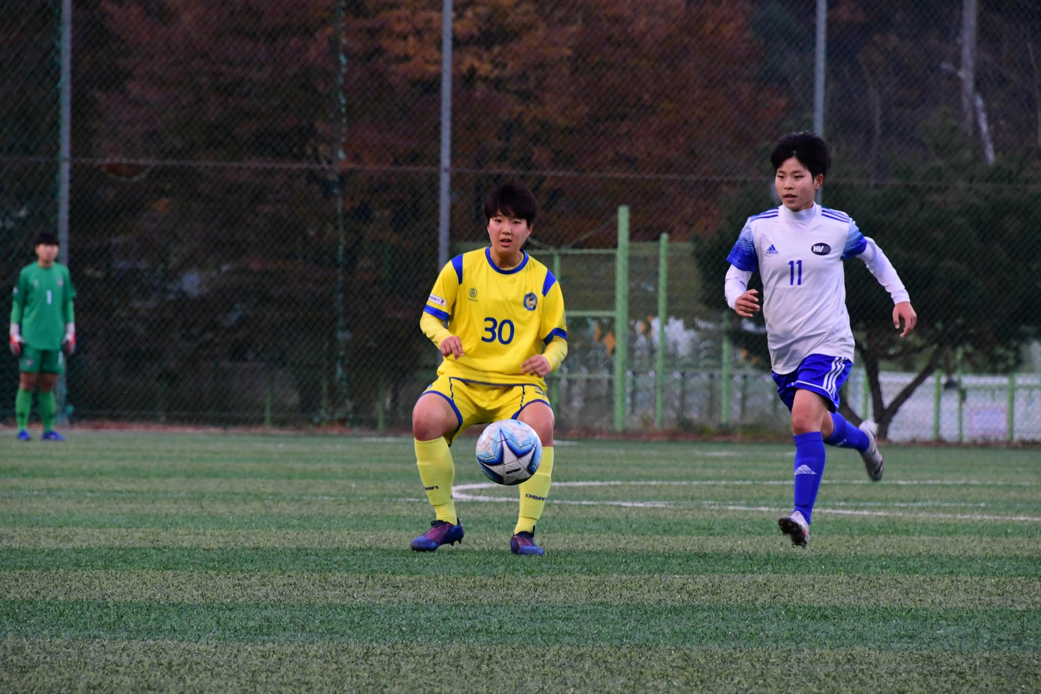 2020 춘계 한국여자축구연맹전 선수단 격려 의 사진