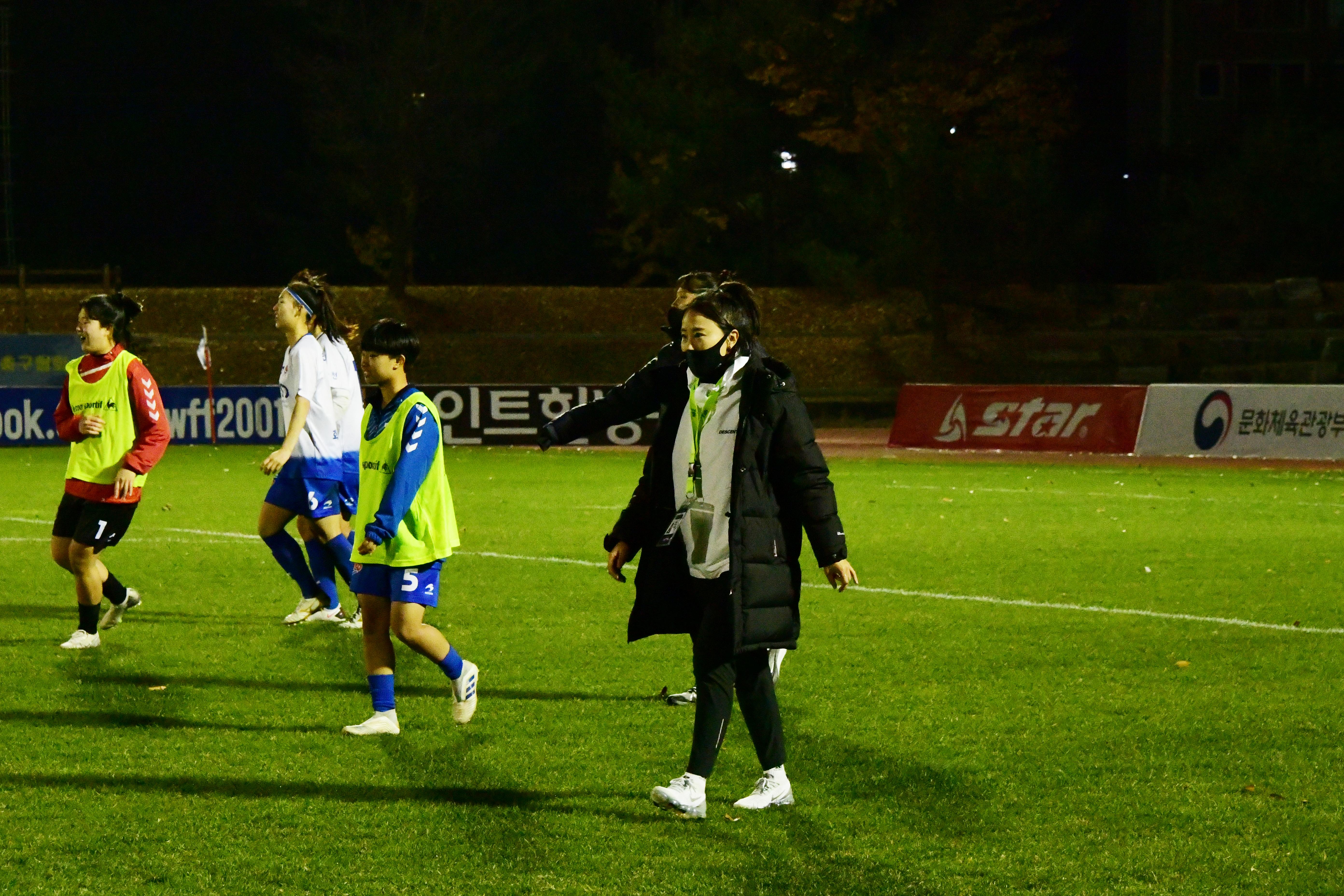 2020 춘계 한국여자축구 연맹전 결승전 시상식 의 사진