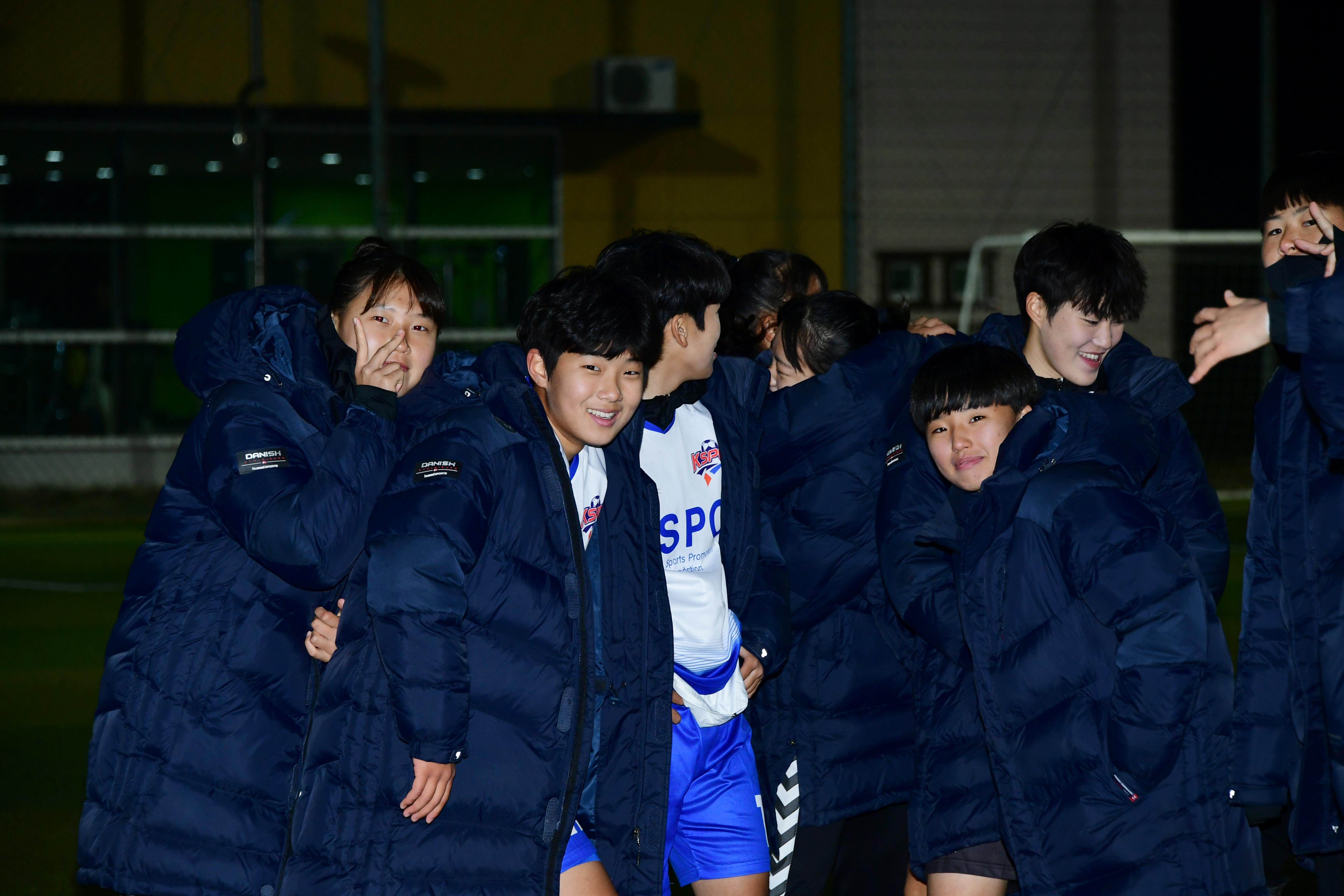 2020 춘계 한국여자축구 연맹전 결승전 시상식 의 사진