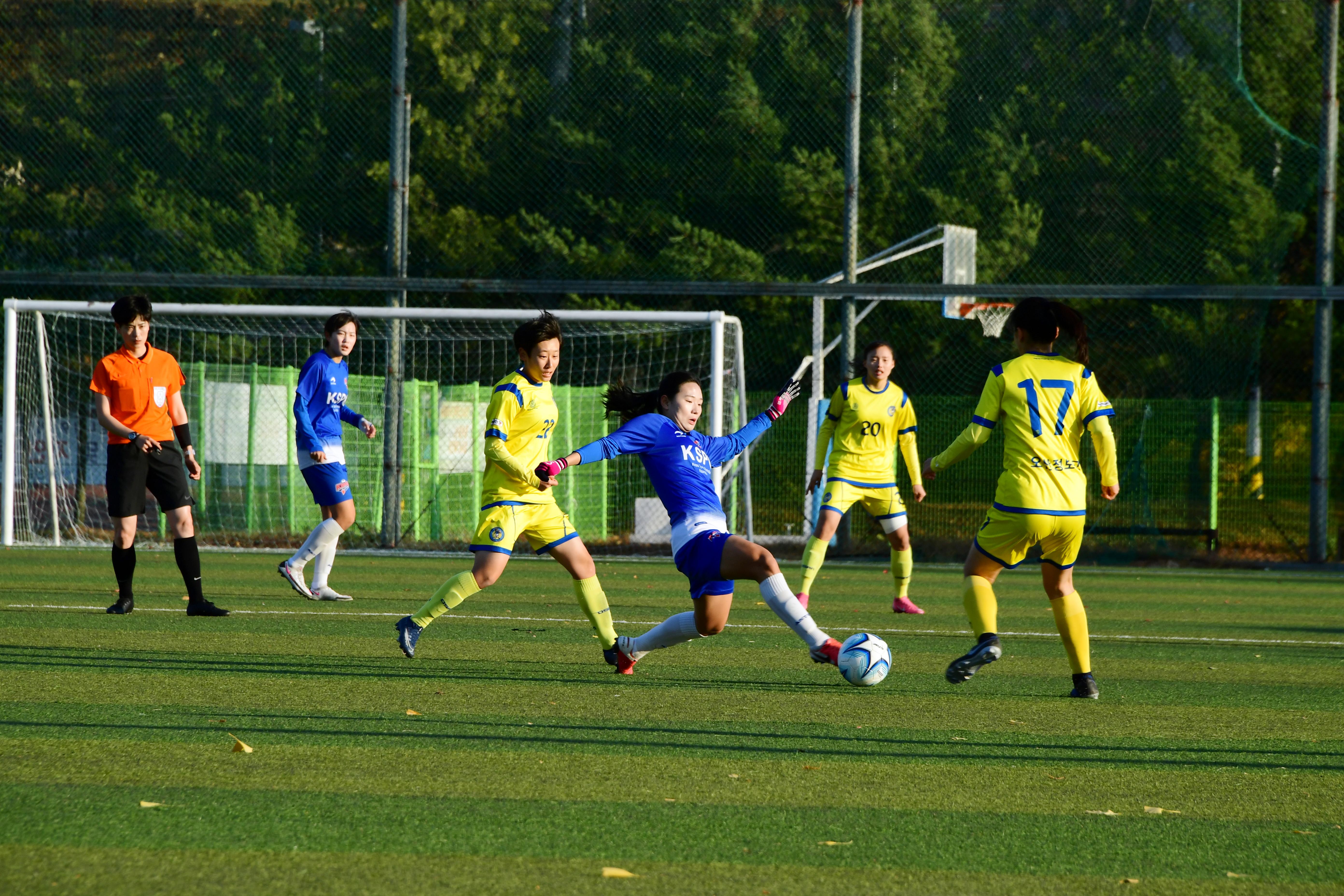 2020 추계 한국여자축구연맹전 의 사진