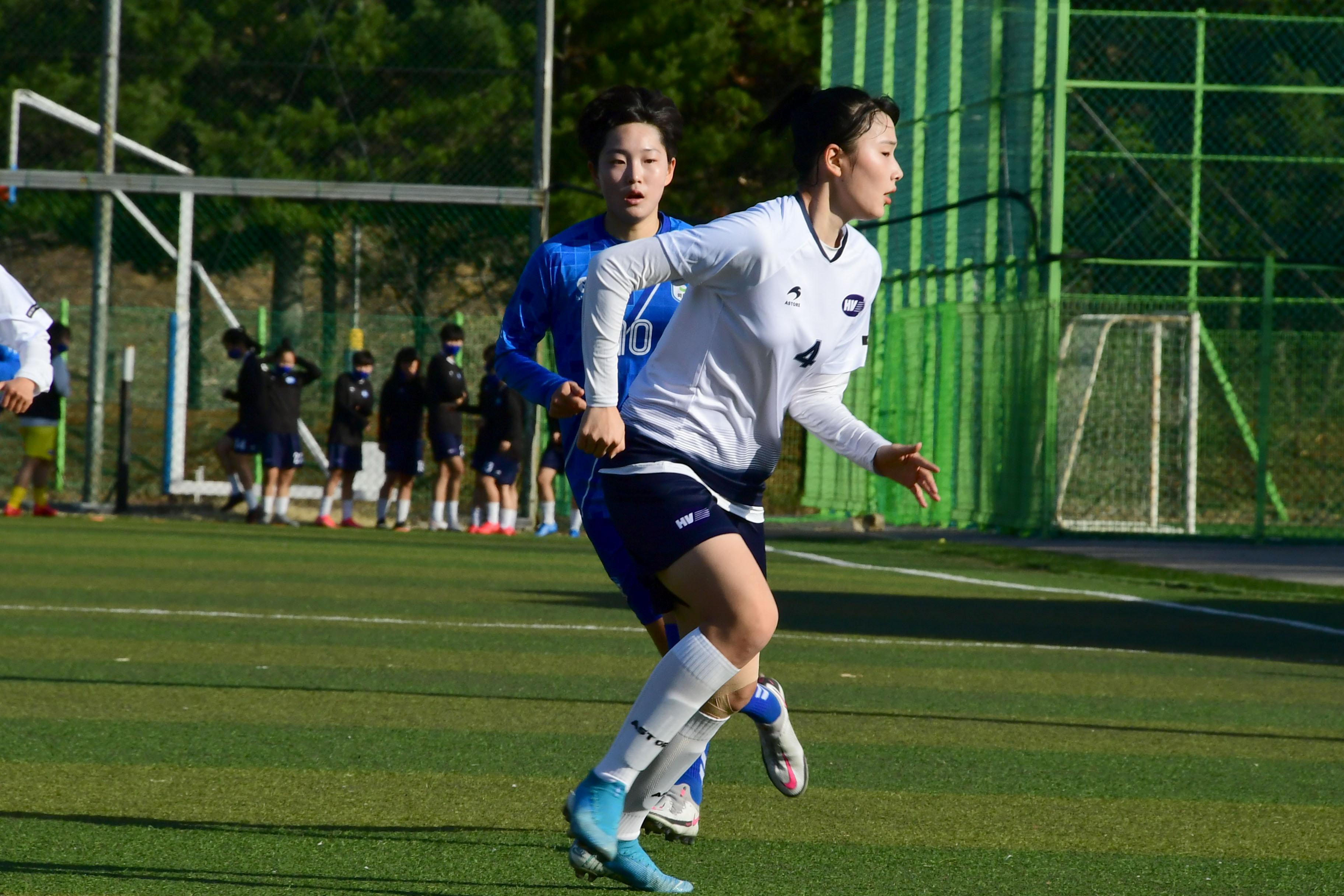 2021 행복교육도시화천 춘계한국여자축구연맹전 의 사진