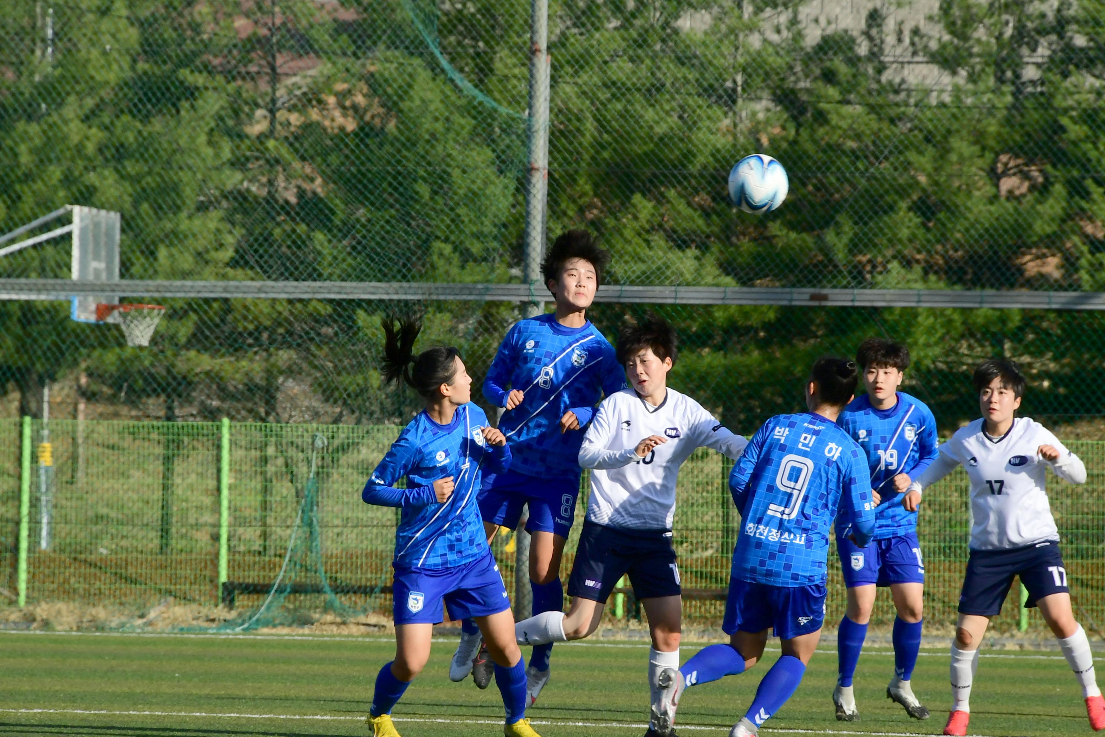 2021 행복교육도시화천 춘계한국여자축구연맹전 의 사진