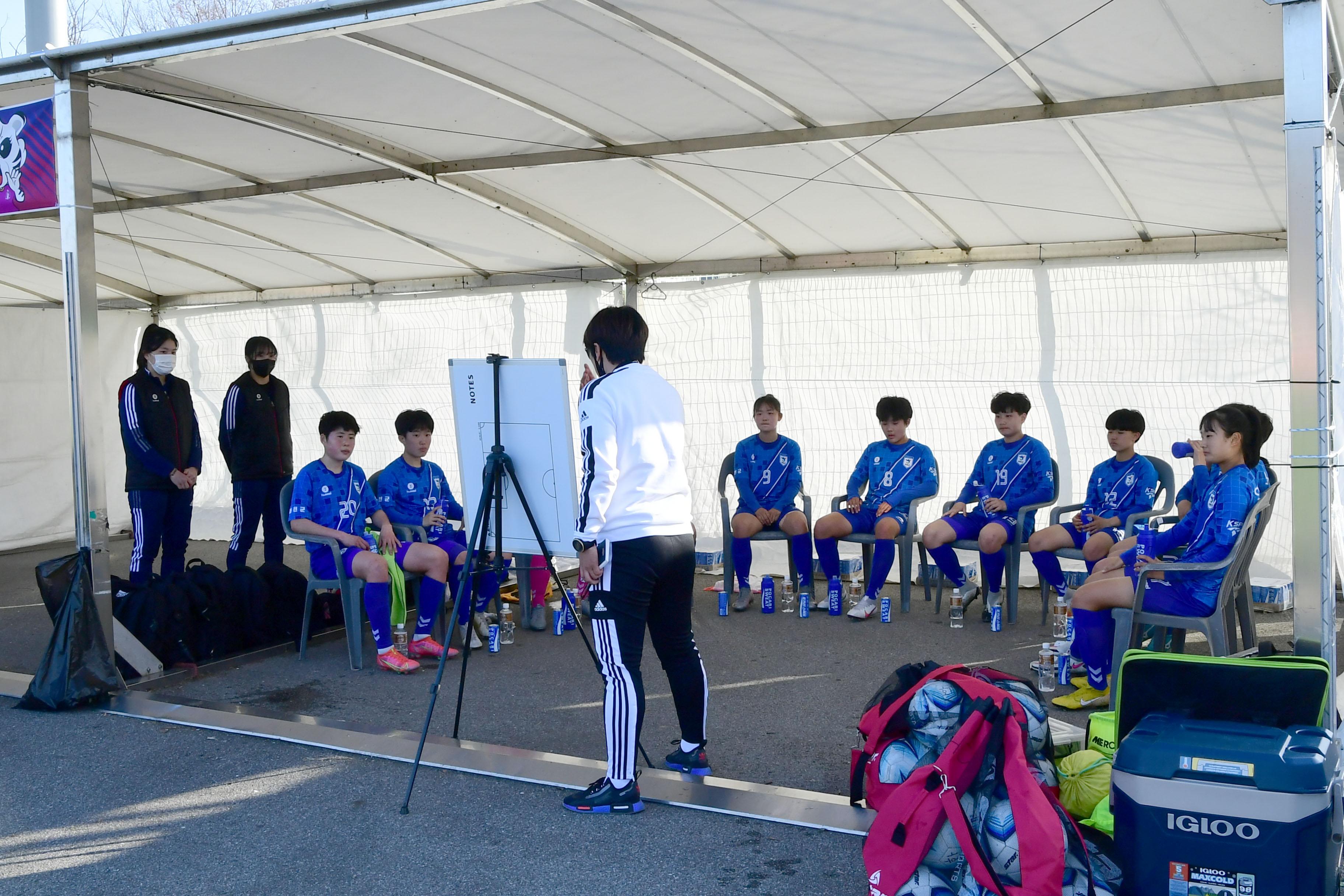 2021 행복교육도시화천 춘계한국여자축구연맹전 의 사진