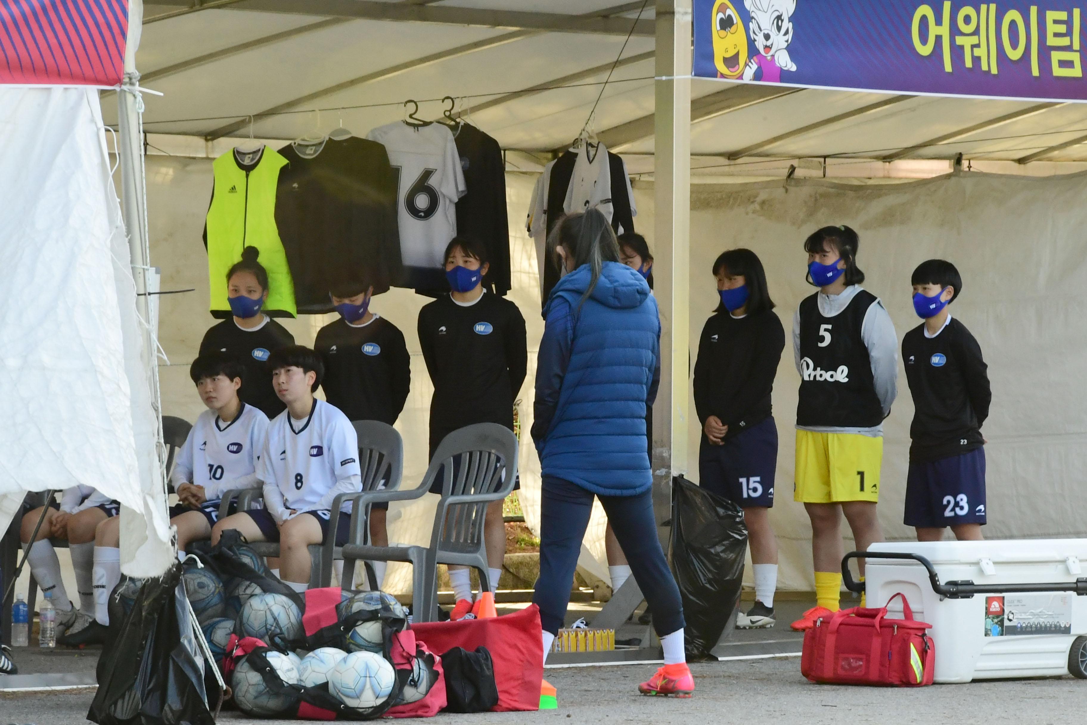 2021 행복교육도시화천 춘계한국여자축구연맹전 의 사진