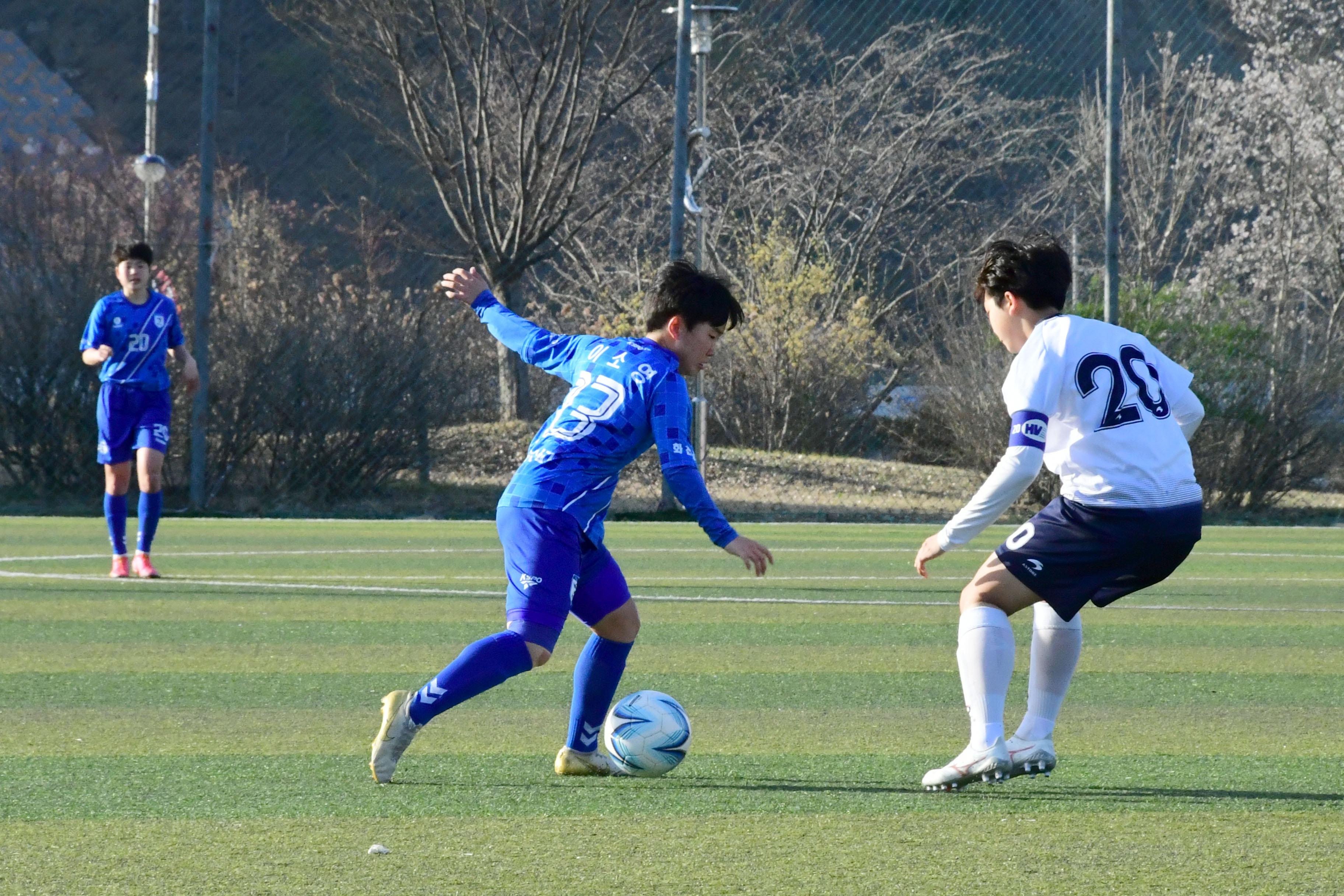 2021 행복교육도시화천 춘계한국여자축구연맹전 의 사진