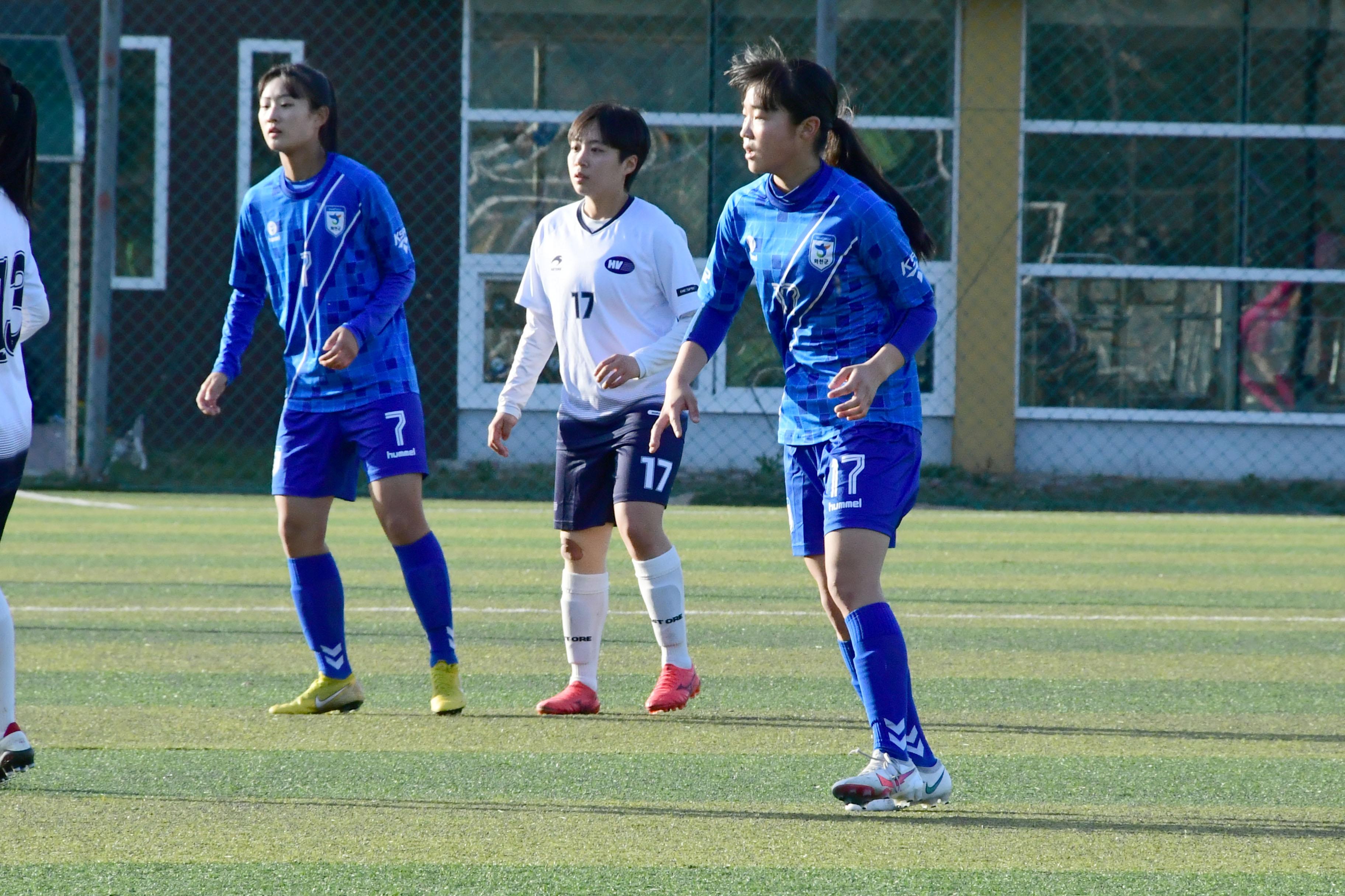 2021 행복교육도시화천 춘계한국여자축구연맹전 의 사진