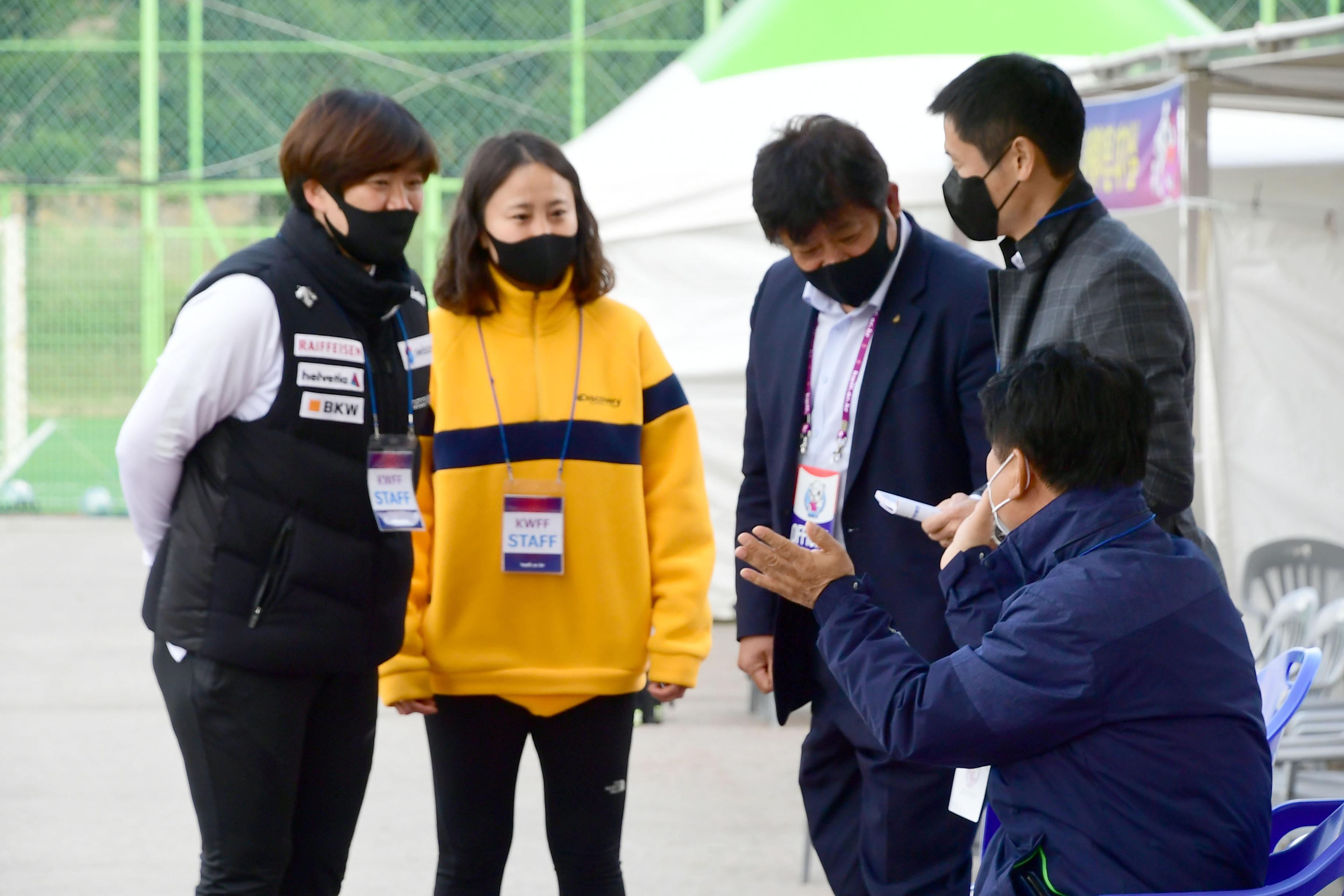 2021 한국여자축구연맹전 의 사진