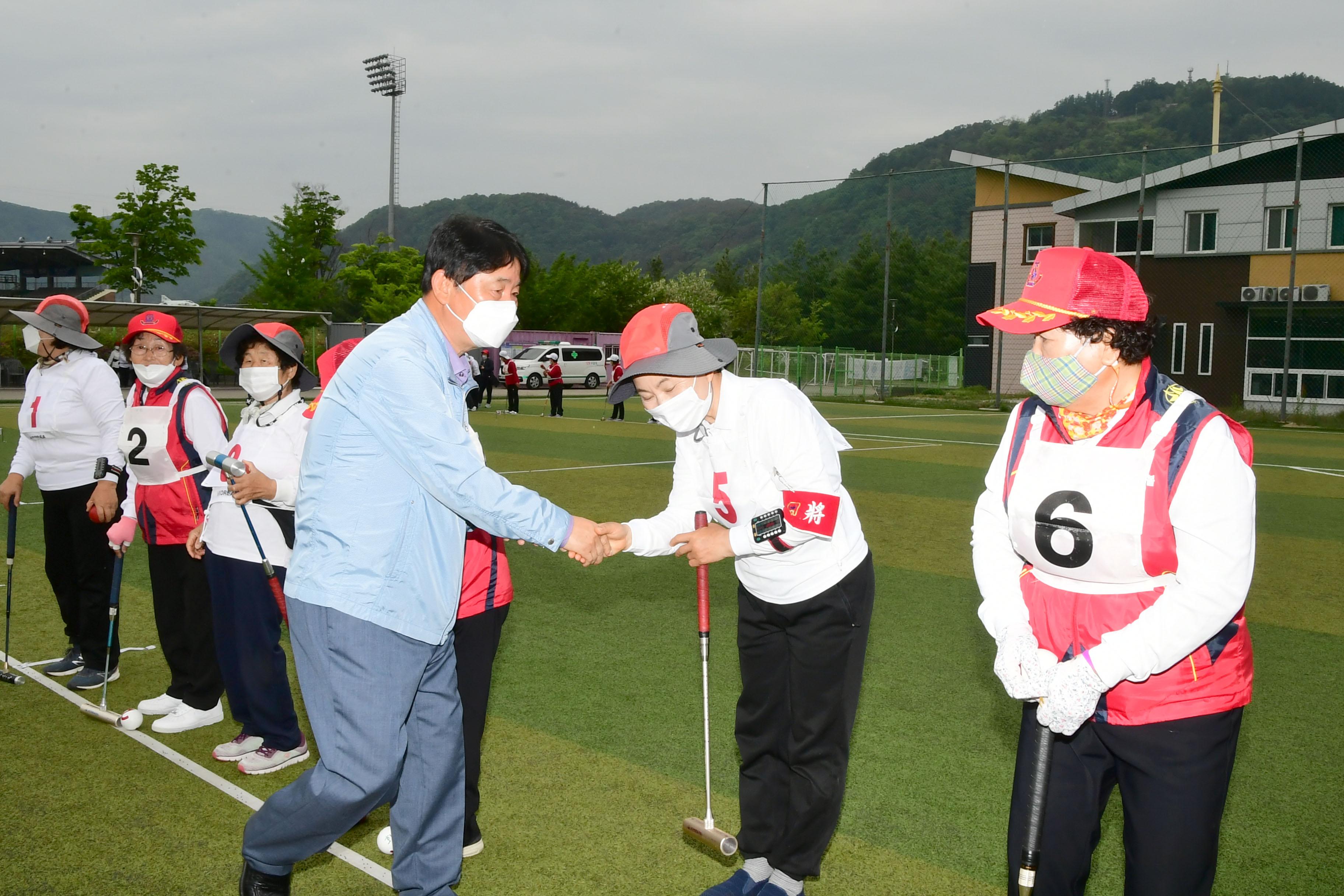 2021 제18회 화천군협회장기 게이트볼대회 의 사진