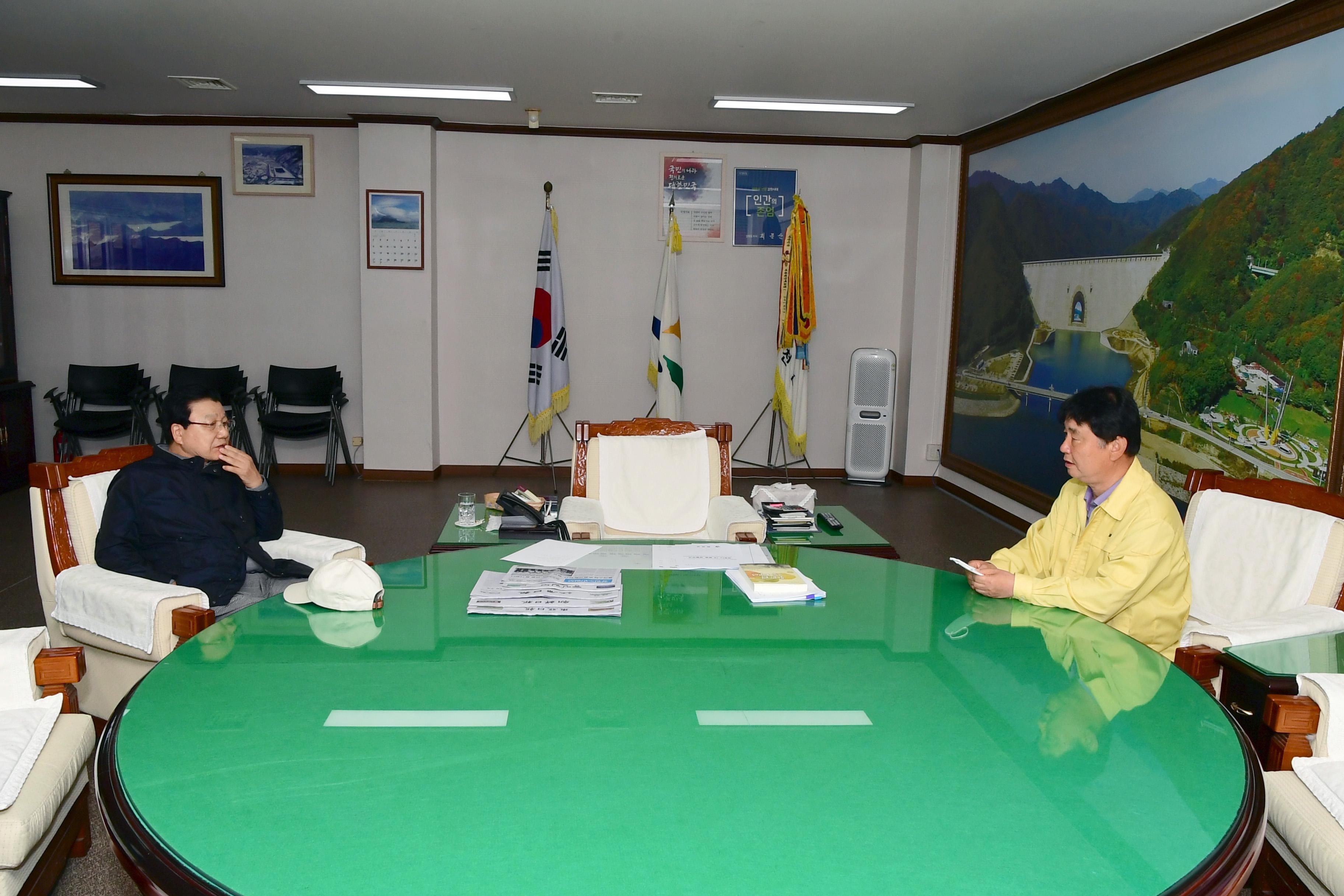 2021 김진선 前도지사 계성사지 석등 현장 시찰 방문 의 사진