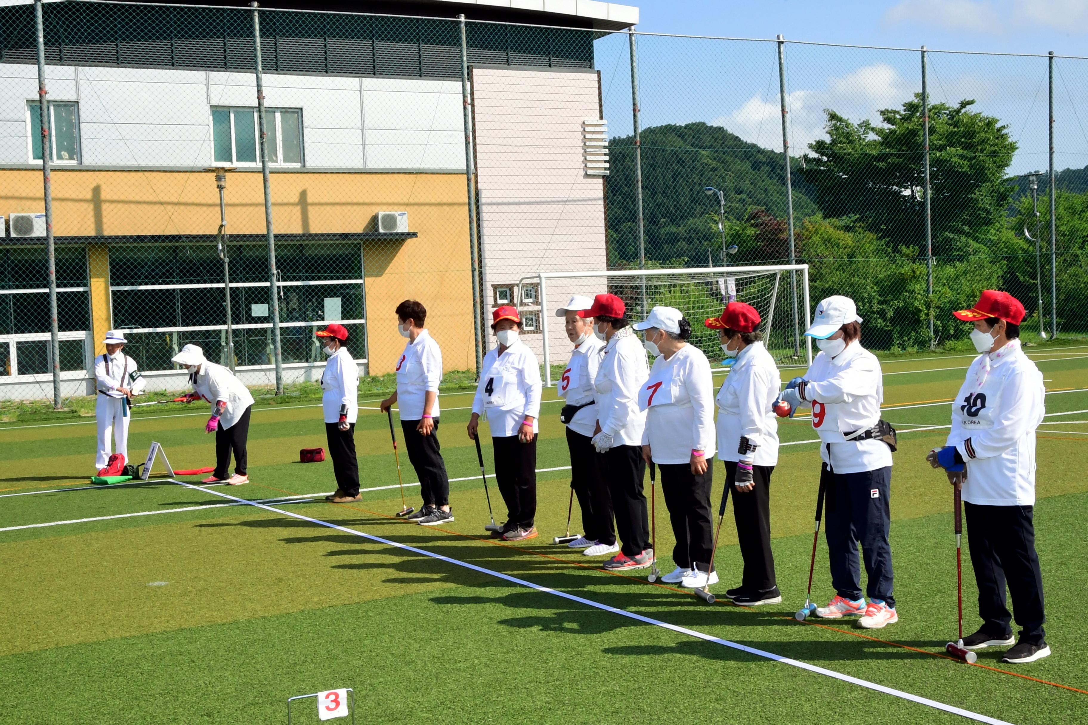 2021 제14회 화천군협회장기 여성 게이트볼 대회 의 사진