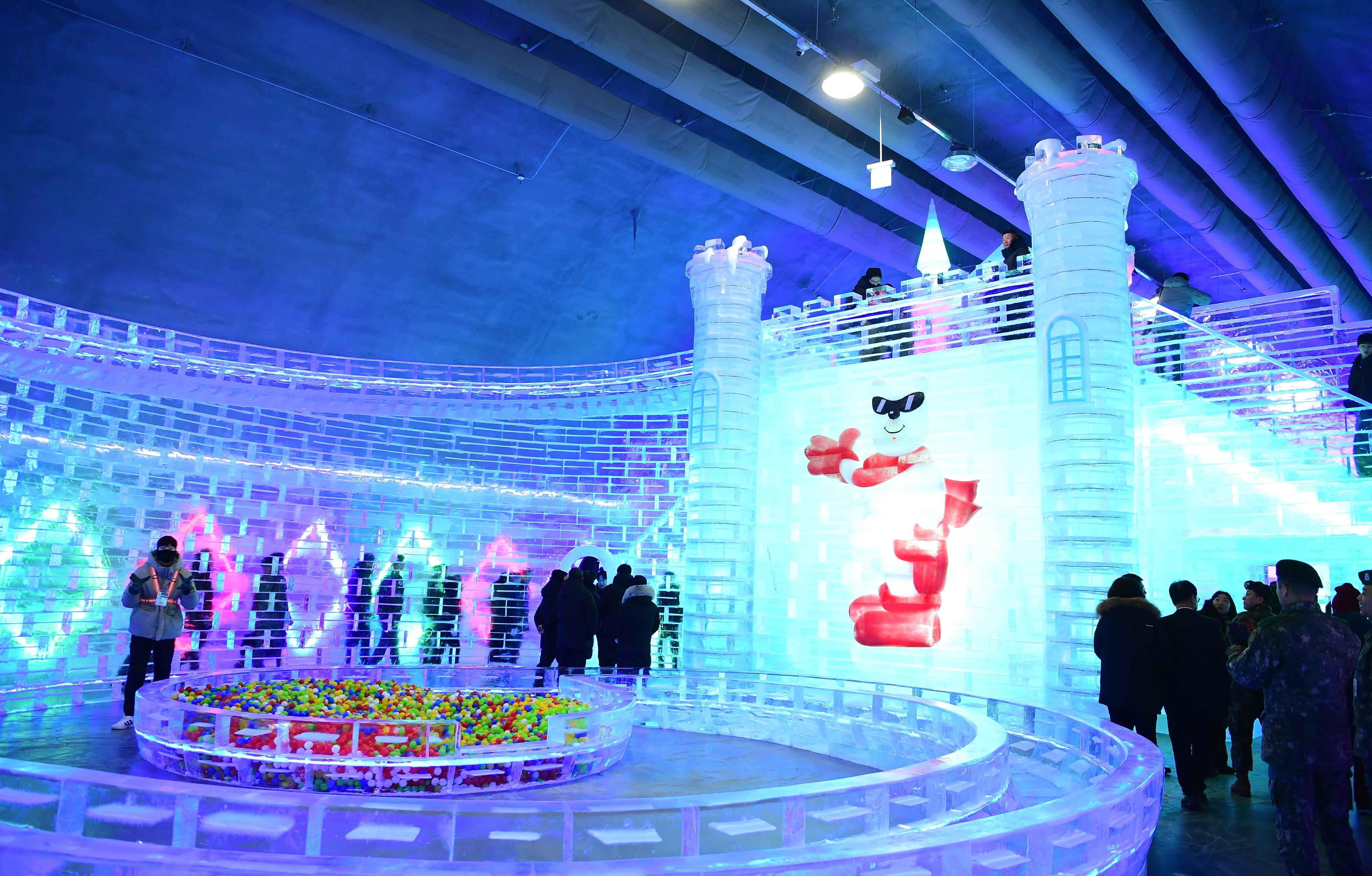 2023 세계최대 실내얼음조각광장 타빙식 의 사진