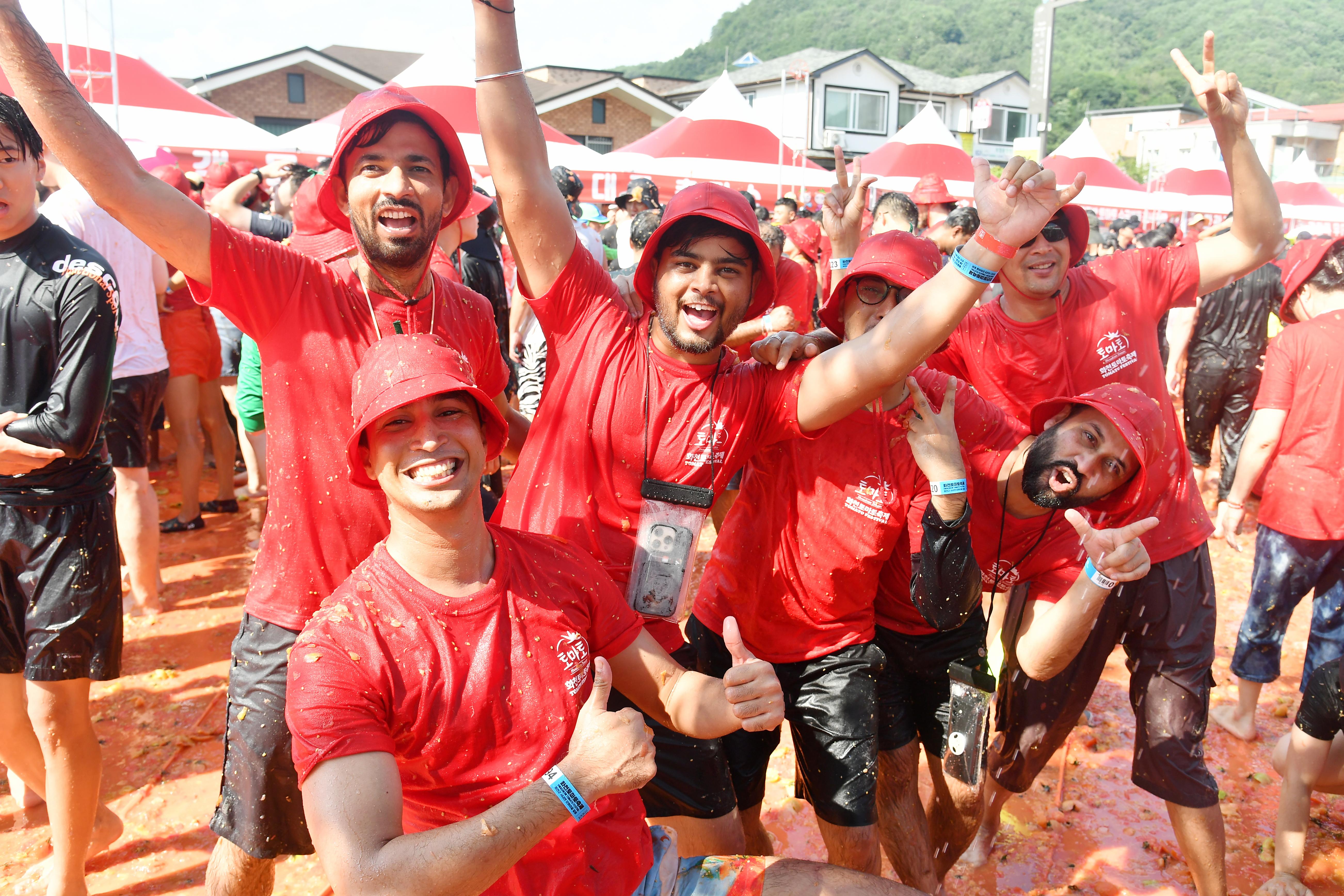 2025화천토마토축제_황금반지를 찾아라 의 사진