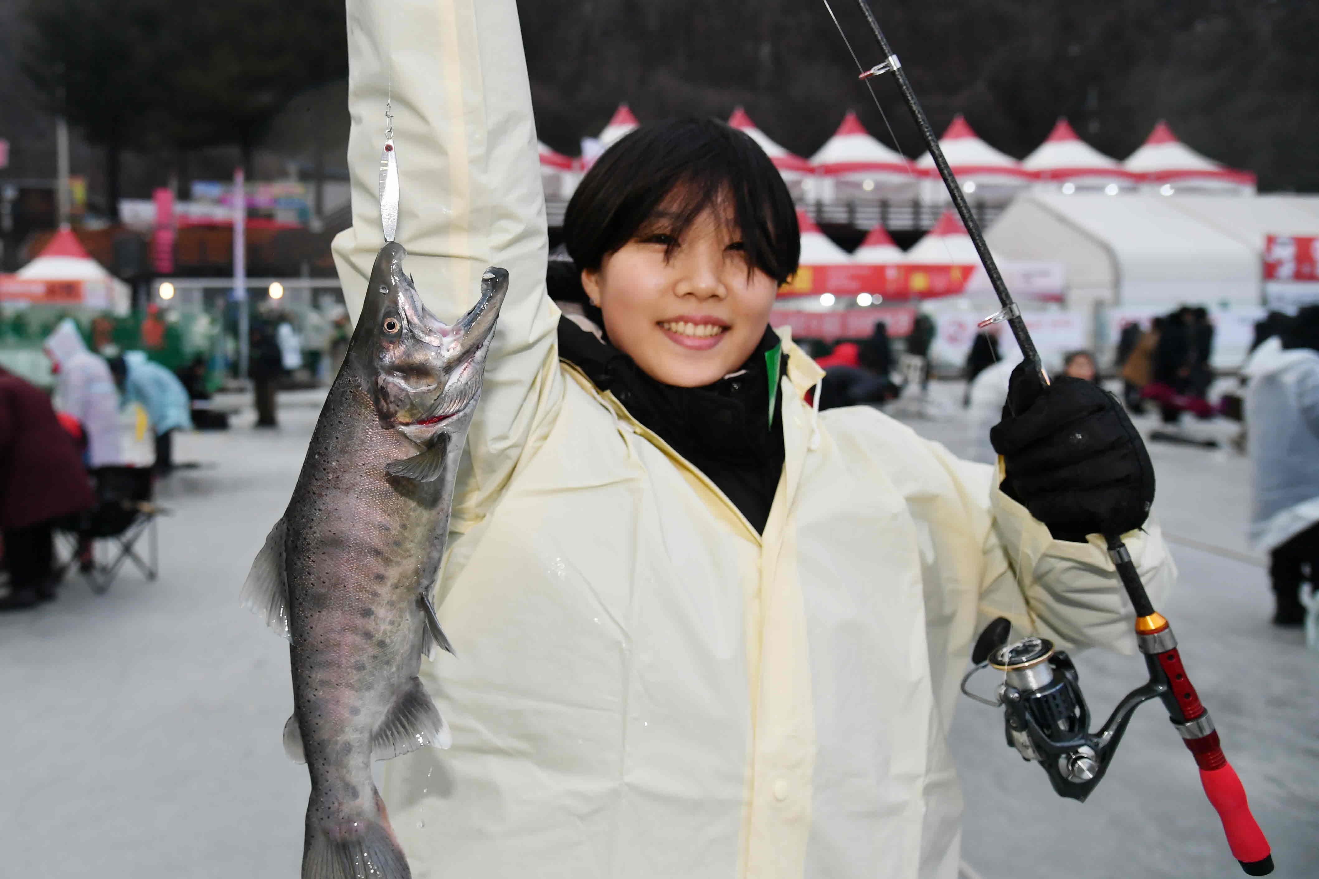 2026화천산천어축제_얼음낚시 의 사진