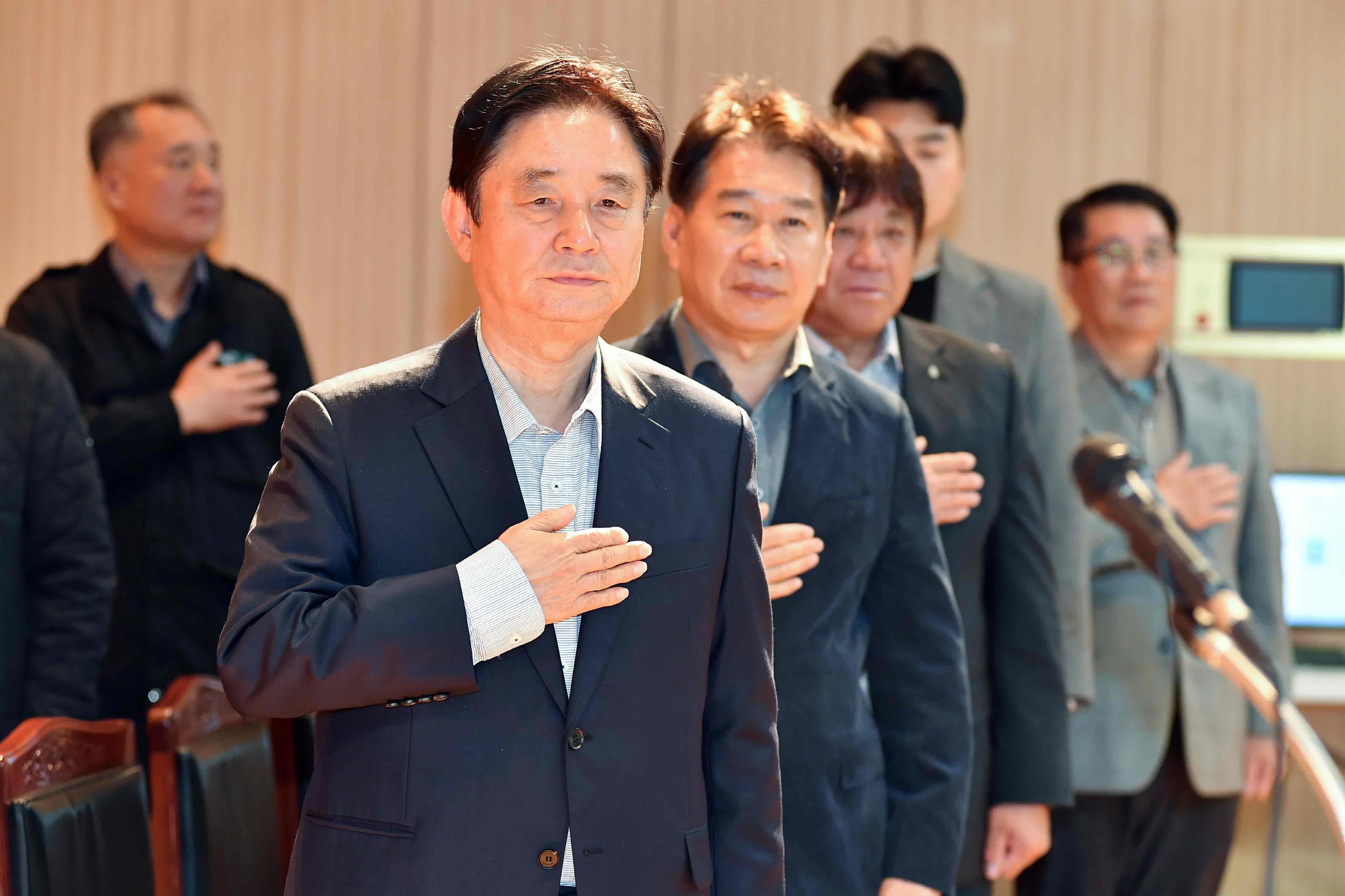 제11회 화천군협회장기 배드민턴대회 의 사진