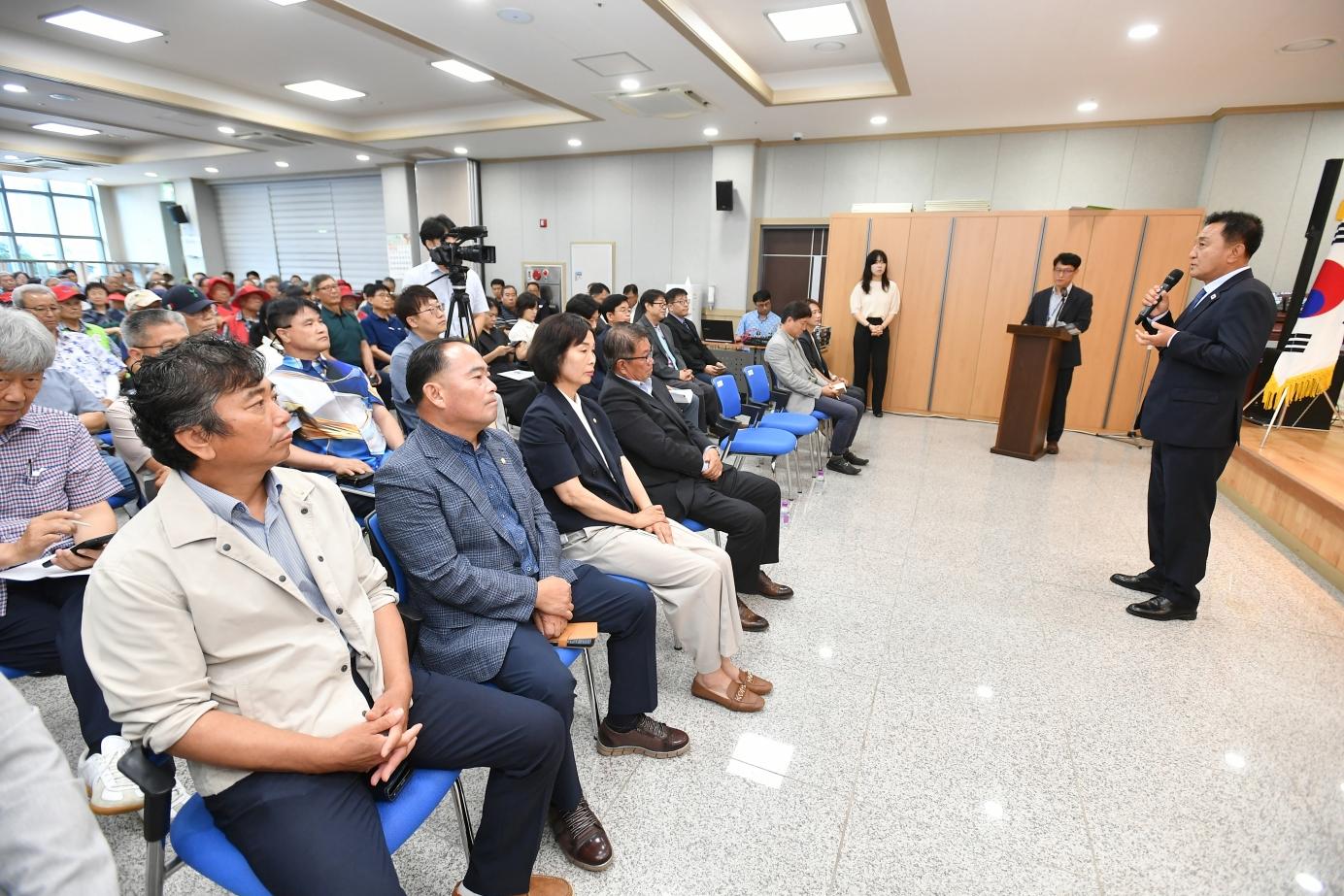 화천역 역세권개발 주민설명회 의 사진