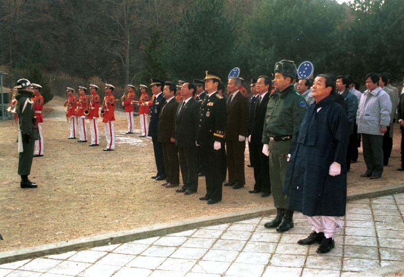 충열탑참배 의 사진