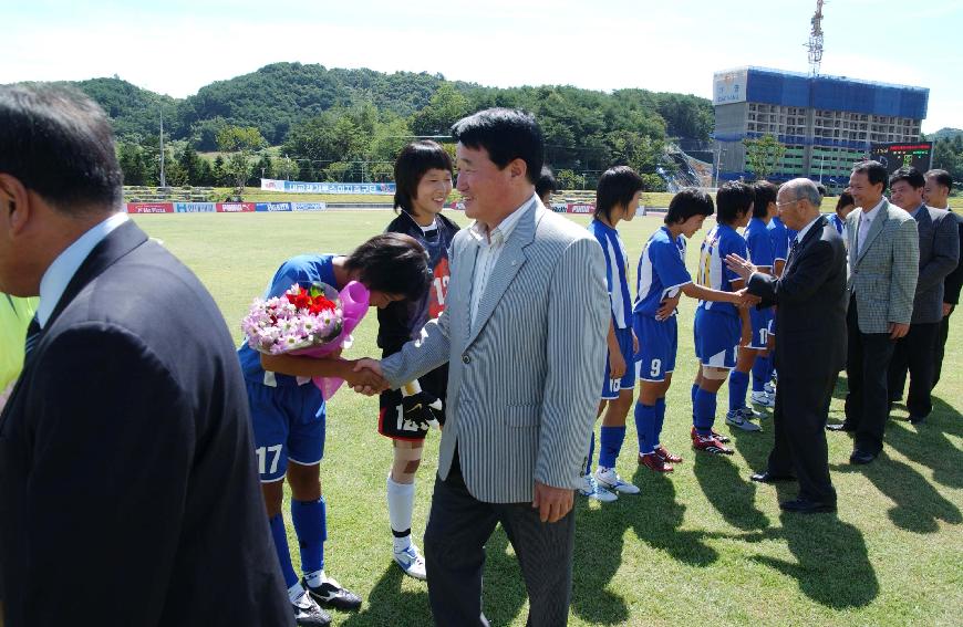 2006추계 한국여자축구연맹전 및 조인식 의 사진