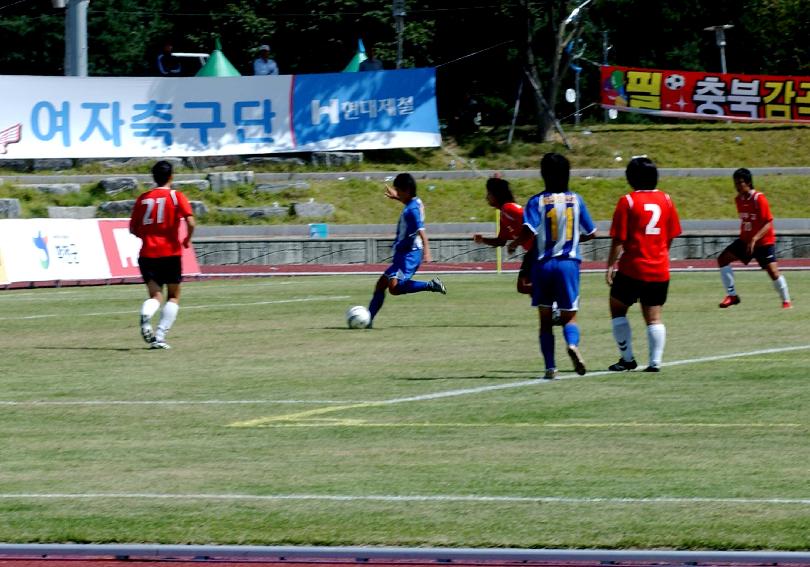 2006추계 한국여자축구연맹전 및 조인식 의 사진