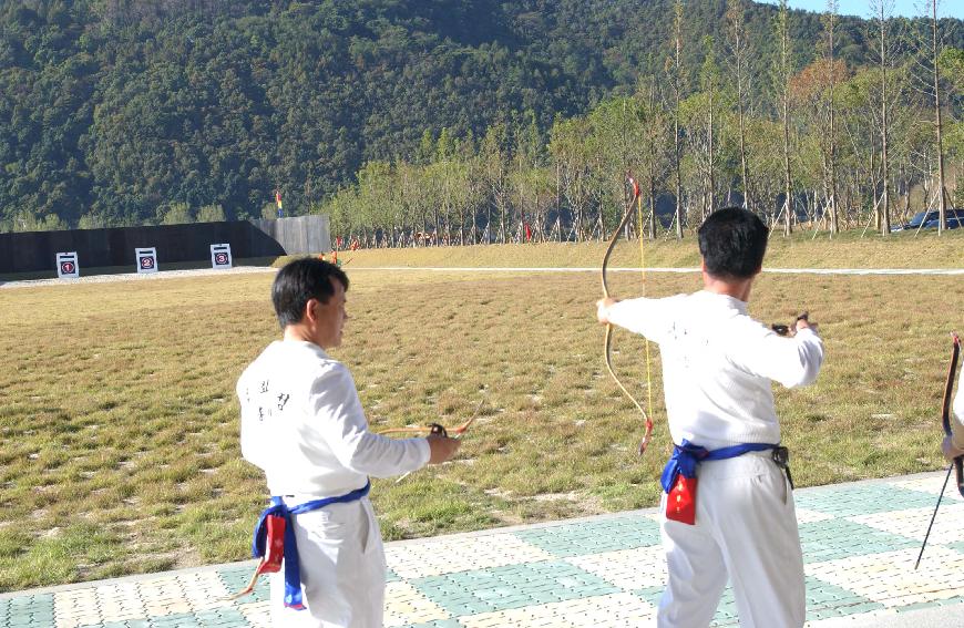 용화축전 북강원궁도대회 의 사진