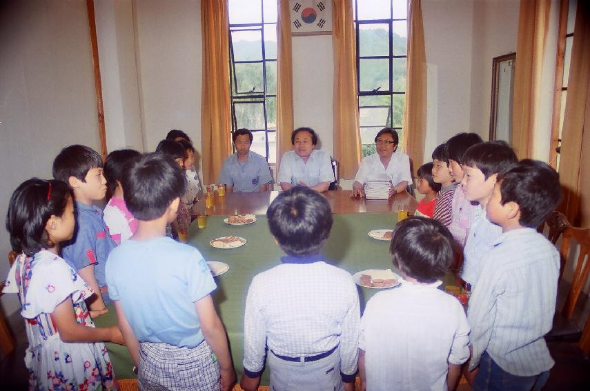 수동분교 군청 방문 의 사진