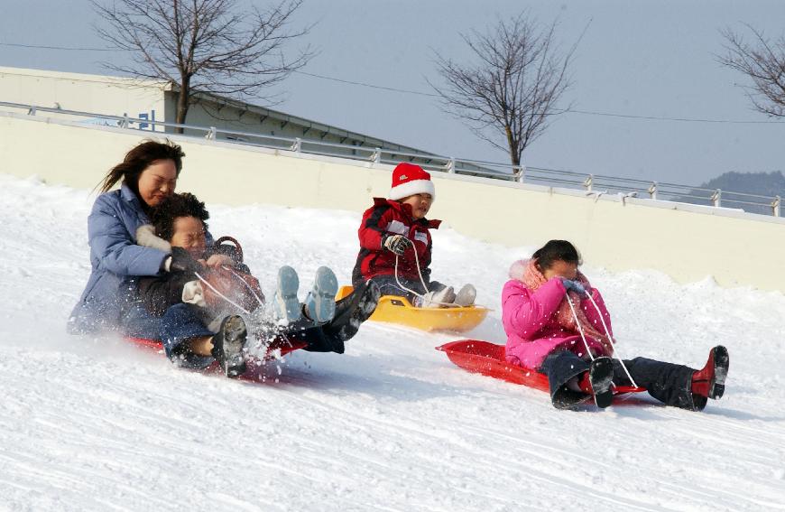 07년 산천어축제 썰매체험 사진