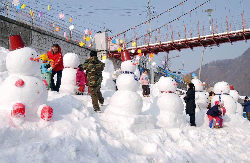 2007산천어축제 눈.얼음조각 의 사진