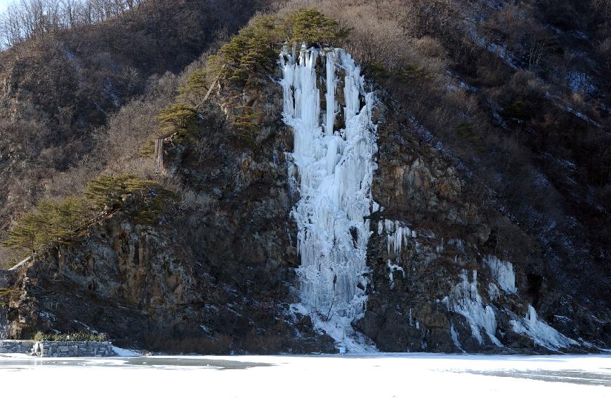 딴산 인공폭포 의 사진