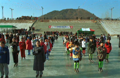 화천군 체육회장기 빙상대회 의 사진