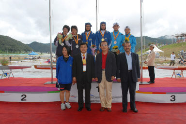 제12회 아시아카누선수권대회 시상식 의 사진