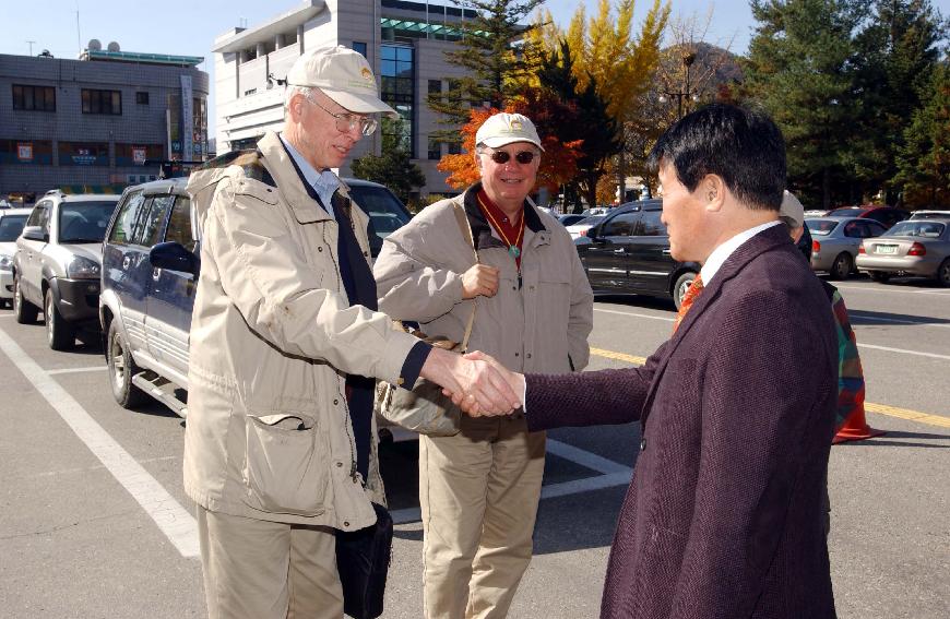 아치볼트박사 방문 의 사진