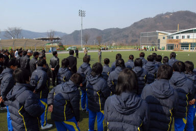 화천정보산업고등학교 여자축구부 시축식 의 사진