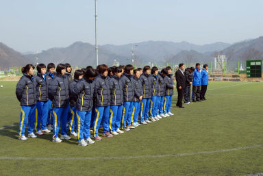 화천정보산업고등학교 여자축구부 시축식 의 사진
