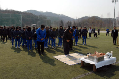 화천정보산업고등학교 여자축구부 시축식 의 사진