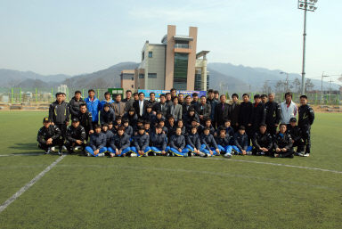 화천정보산업고등학교 여자축구부 시축식 의 사진