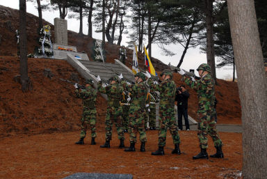 금성지구참전 UN(콜롬비아)군 호국용사 추도식 의 사진