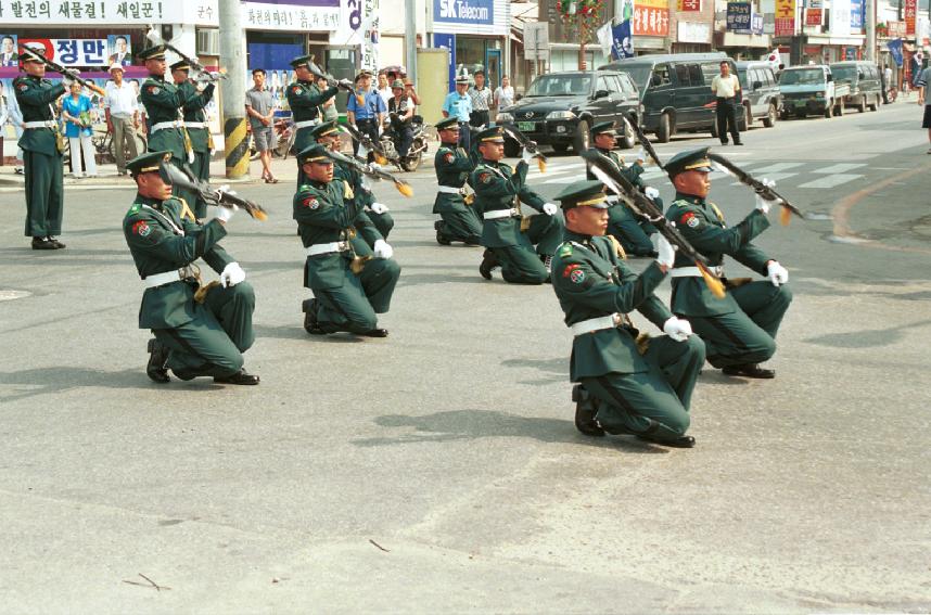 의장대 시범 의 사진