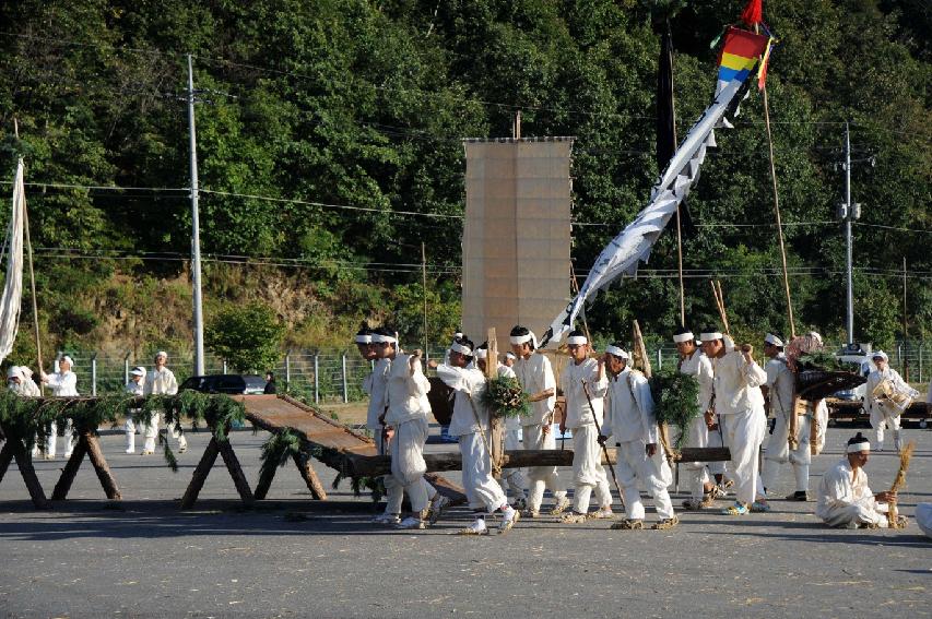 제49회 한국 민속예술축제 참가 시연회(냉경지어부식놀이) 의 사진