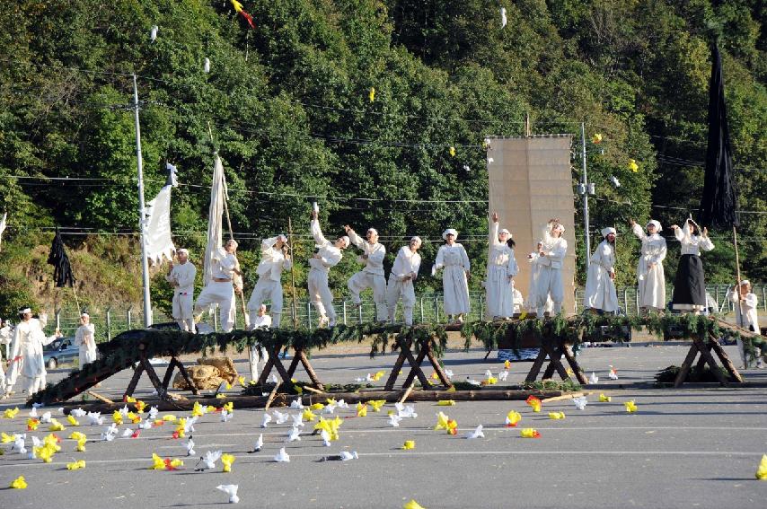 제49회 한국 민속예술축제 참가 시연회(냉경지어부식놀이) 의 사진