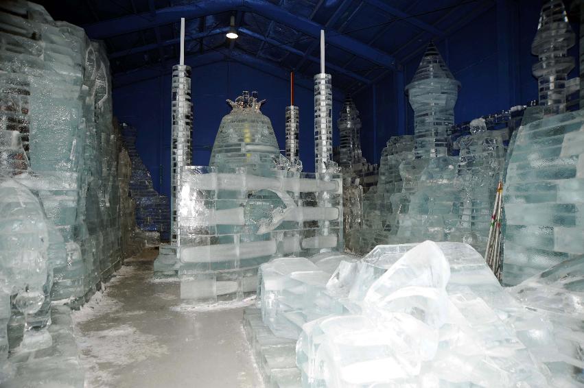 2010 아시아 빙등광장 및 작업 의 사진