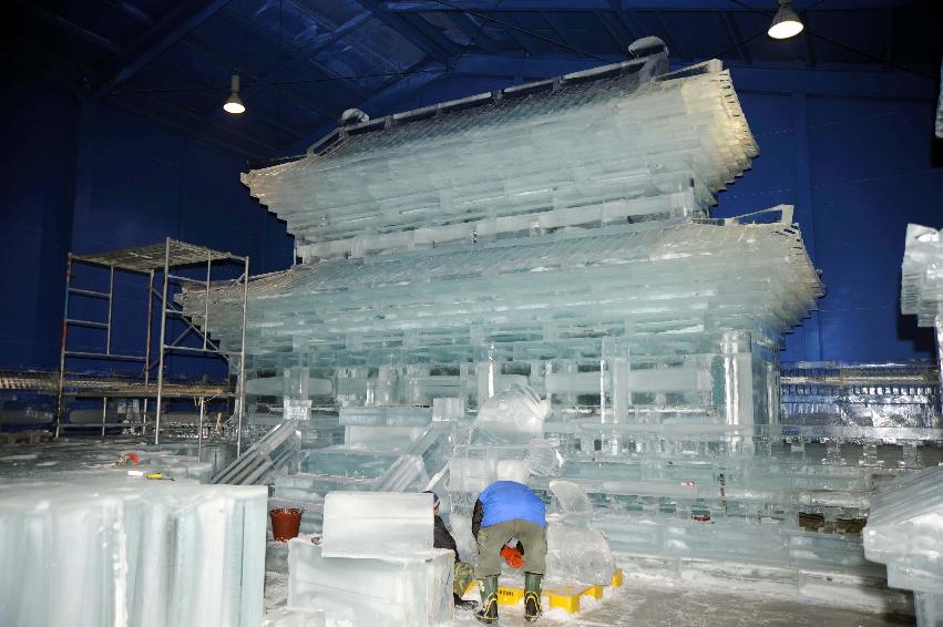 2010 아시아 빙등광장 및 작업 의 사진