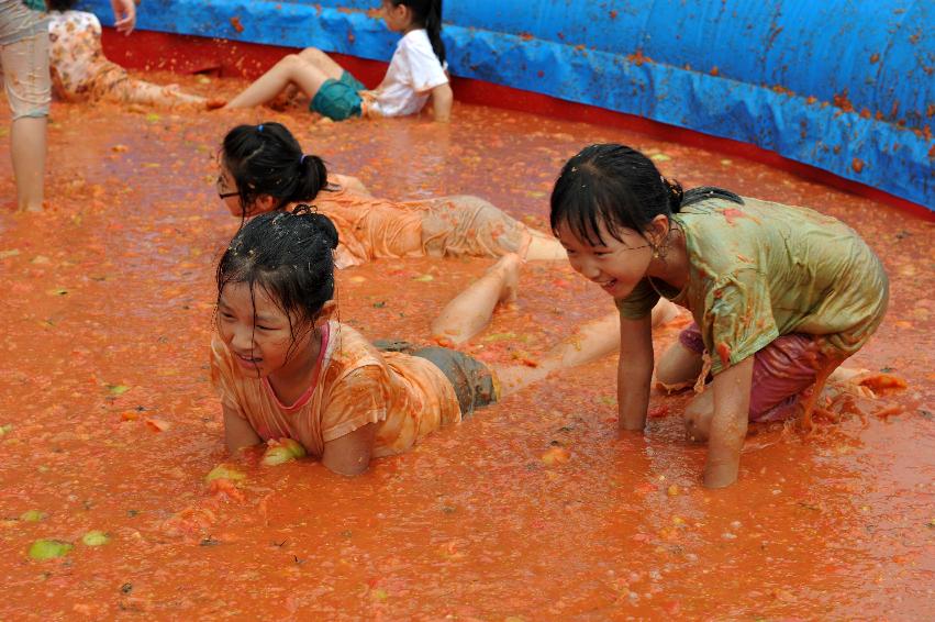 토마토 축제 행사 의 사진