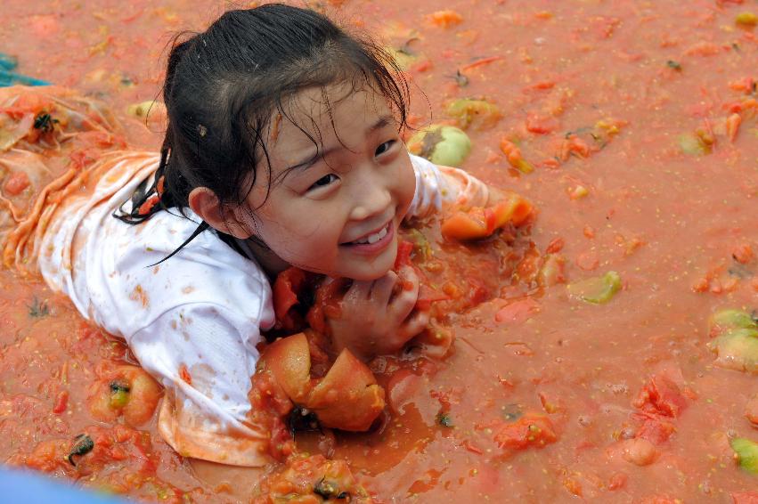 토마토 축제 행사 의 사진