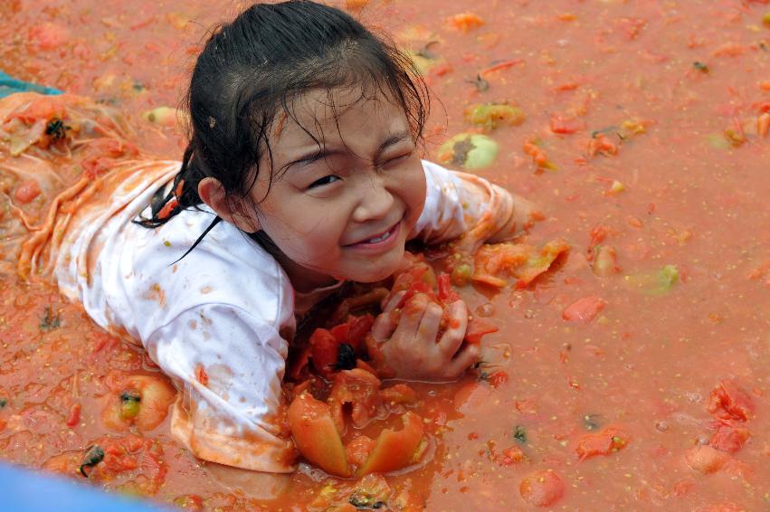 토마토 축제 행사 의 사진